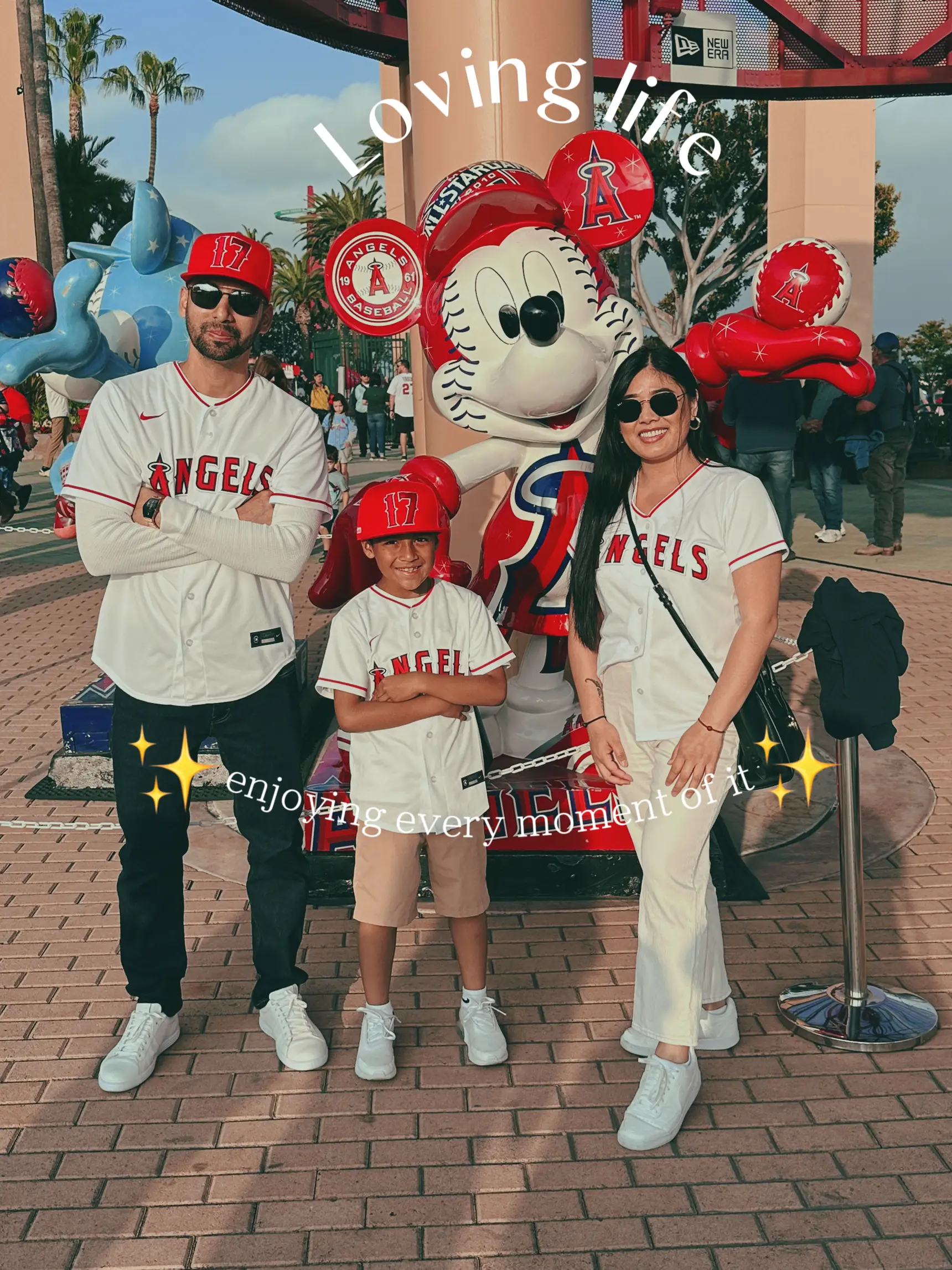 This wallpaper the Angels put on their Instagram story is beautiful. : r/ angelsbaseball