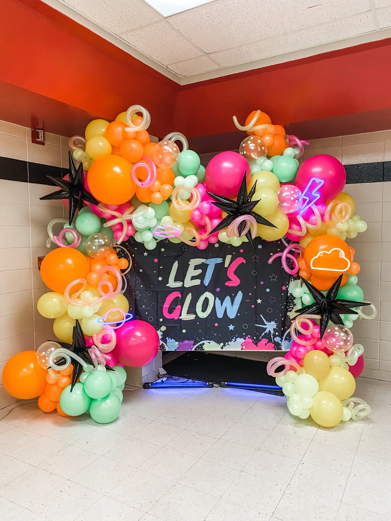 Peach Party Decorations: How To Throw A Peach Party! - NeonGrand