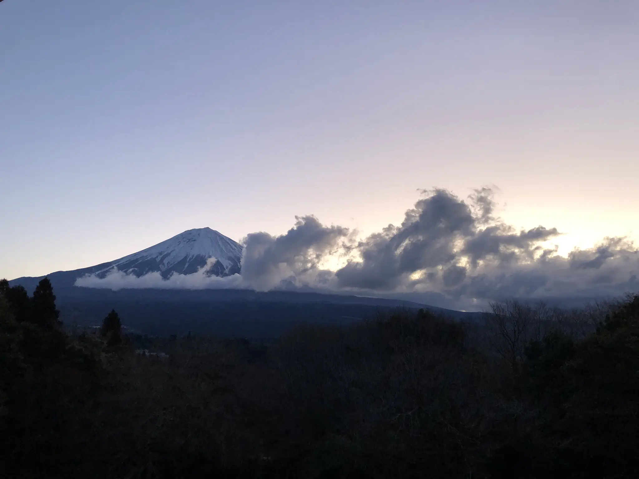 富士山と龍雲 | kanaが投稿したフォトブック | Lemon8