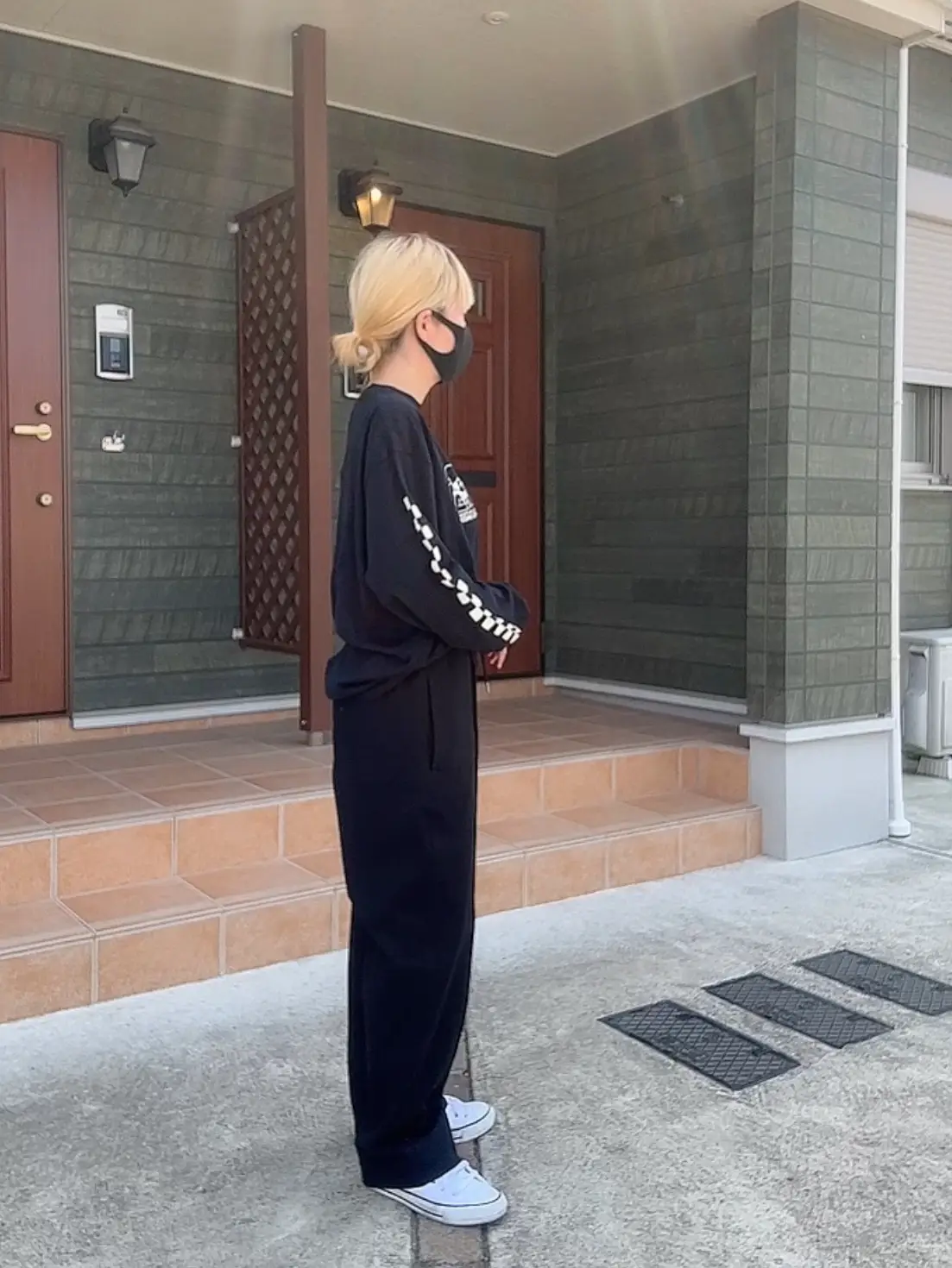 Wearing Easy Pants🖤 | Gallery posted by MAKI | Lemon8