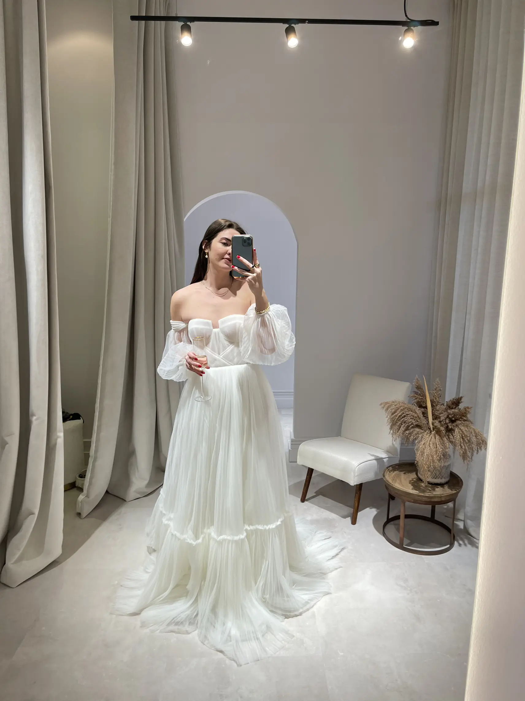 Nadine Merabi - Wedding guest ready 💫💙 The DAISY blue