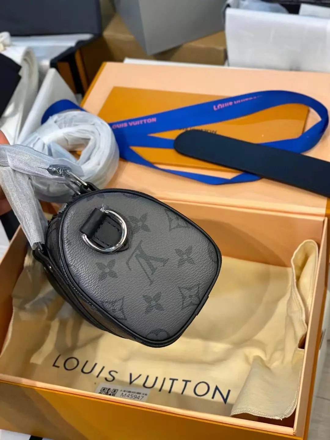 Louis Vuitton, Bags, Louis Vuitton Ss9 Chain Wallet