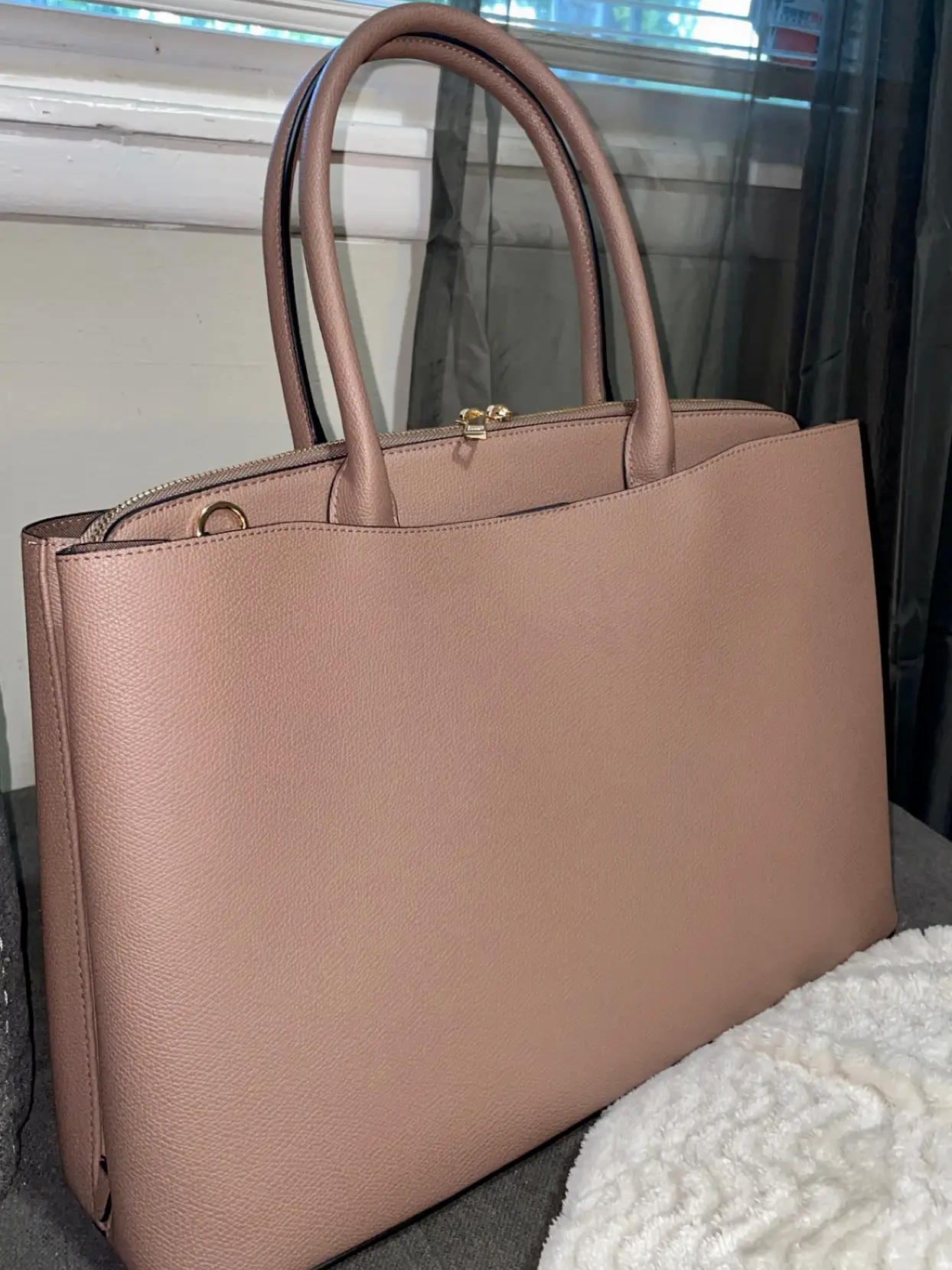 Saint Laurent Shopping Tote Review, Gallery posted by StephaniePernas
