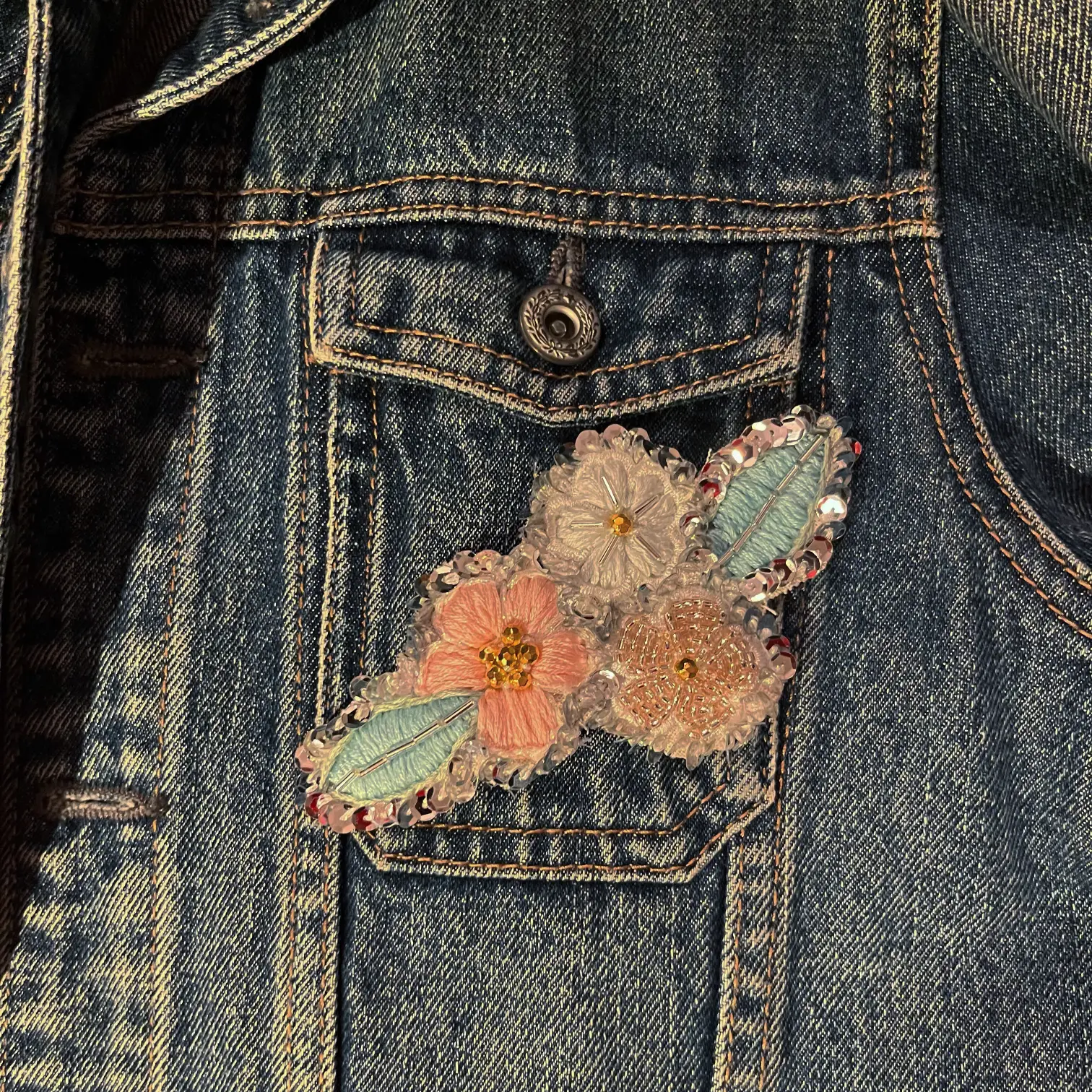ビンテージデニム✖︎ビーズ刺繍 | noan が投稿したフォトブック | Lemon8