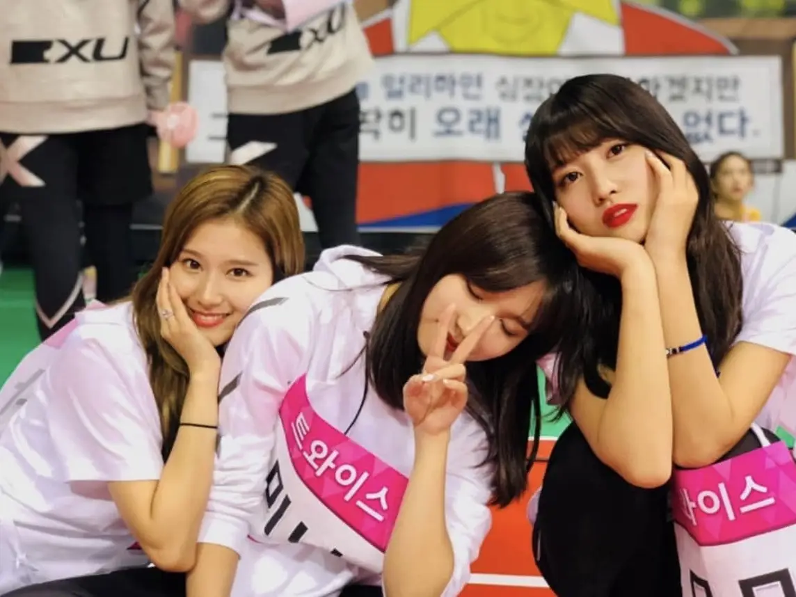 TWICE MISAMO ミサモ DO NOT TOUCH Tシャツ L 白 TWICE MISAMO ミサモ DO NOT TOUCH Tシャツ L 白 TWICEユニットMISAMO