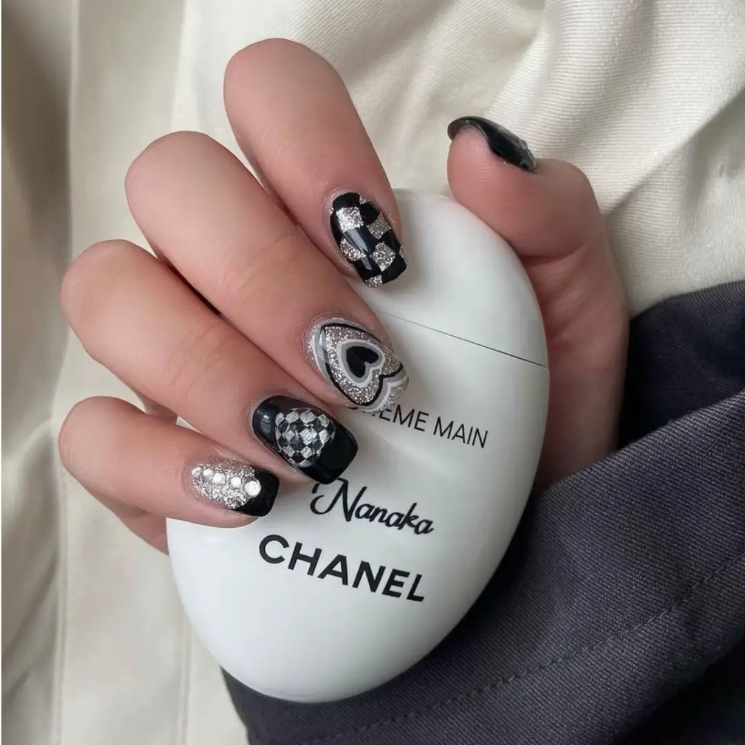 韓国っぽ🖤/モノトーンで作る激かわネイル7選💅 | モノトン子_