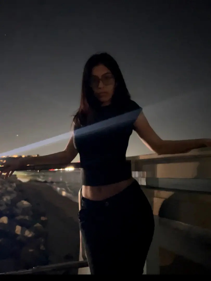 Beach night watching the stars> 🌌 | Gallery posted by Sofia | Lemon8