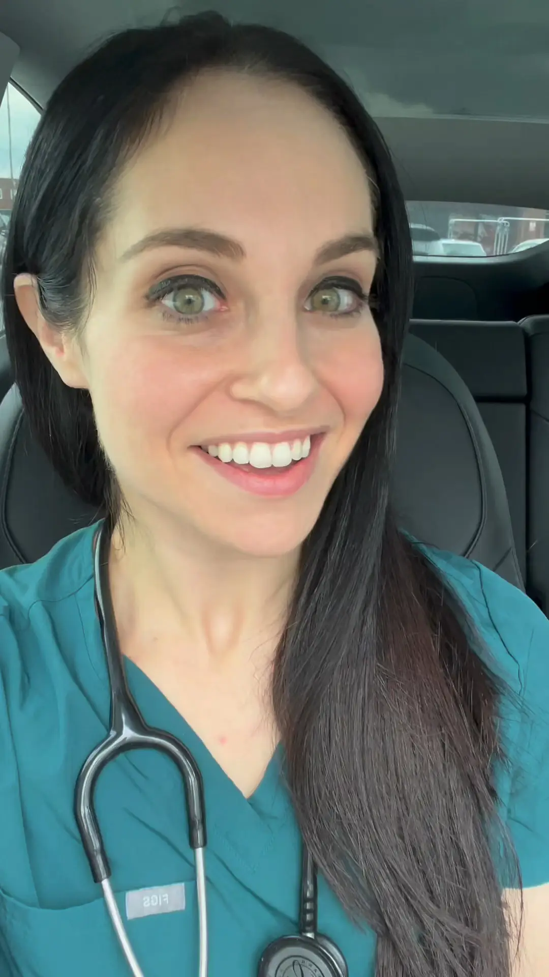 Bananas do they help or worsen constipation? Video published by