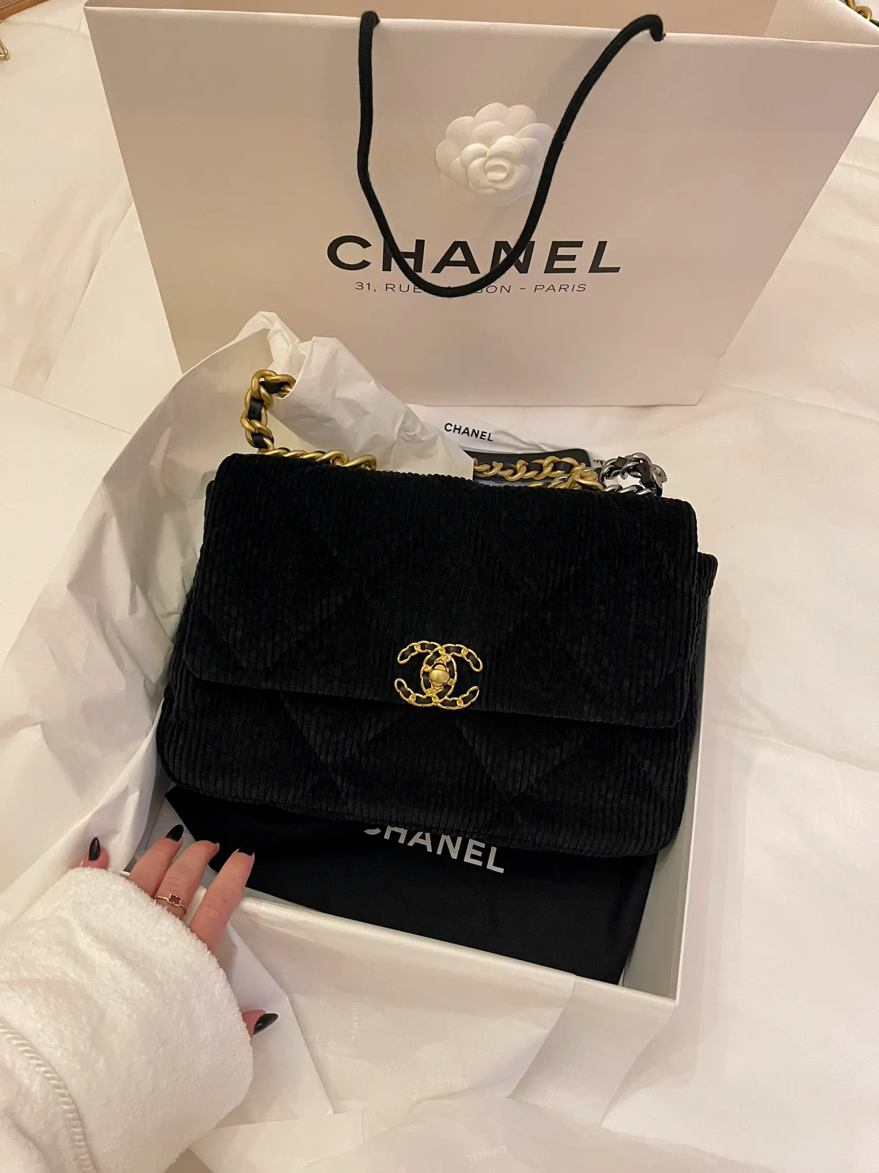 Unboxing Chanel : A series, Gallery posted by Cavanaghbaker