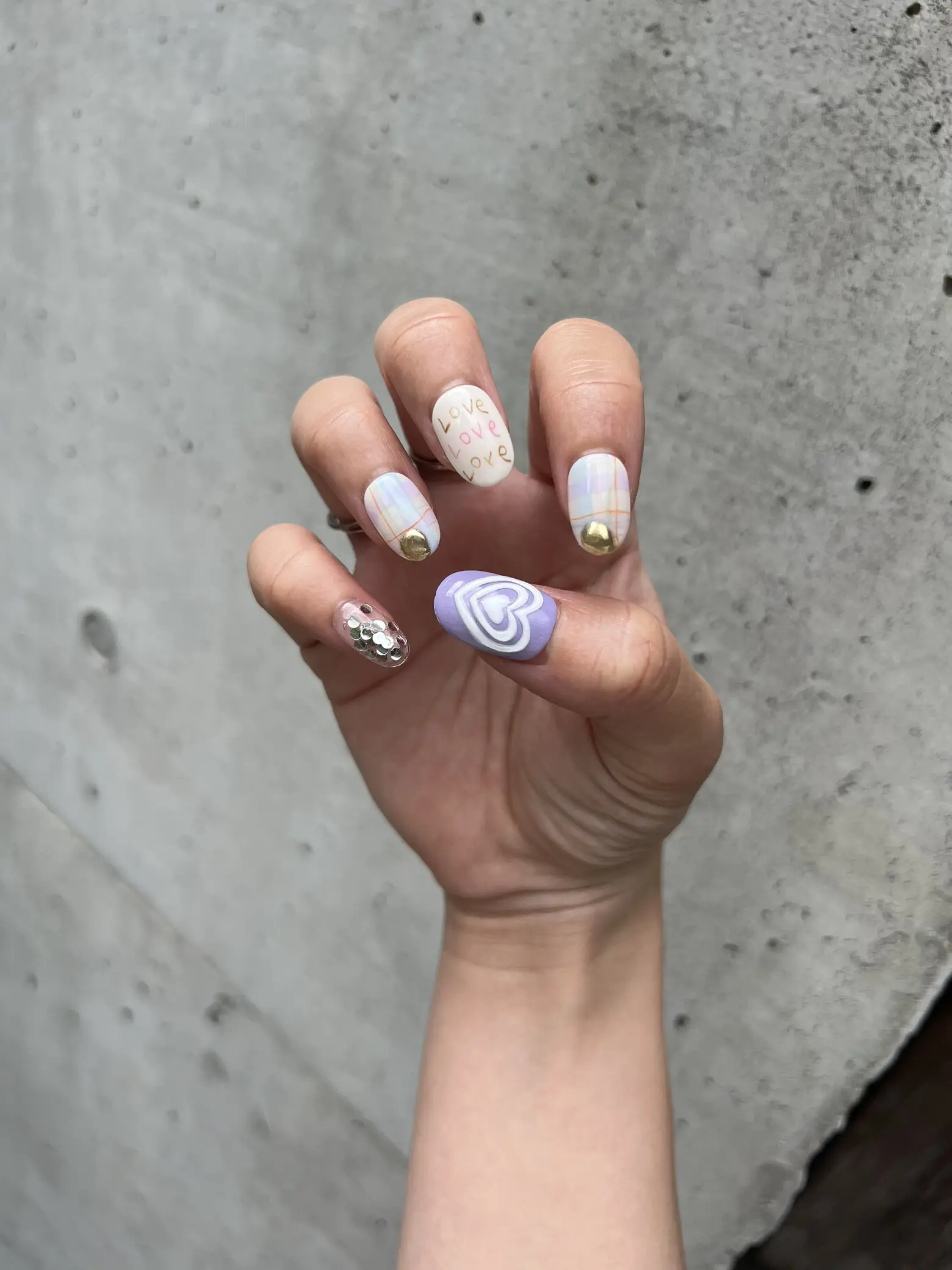 落書きネイル❤︎design | Nene nailが投稿したフォトブック | Lemon8