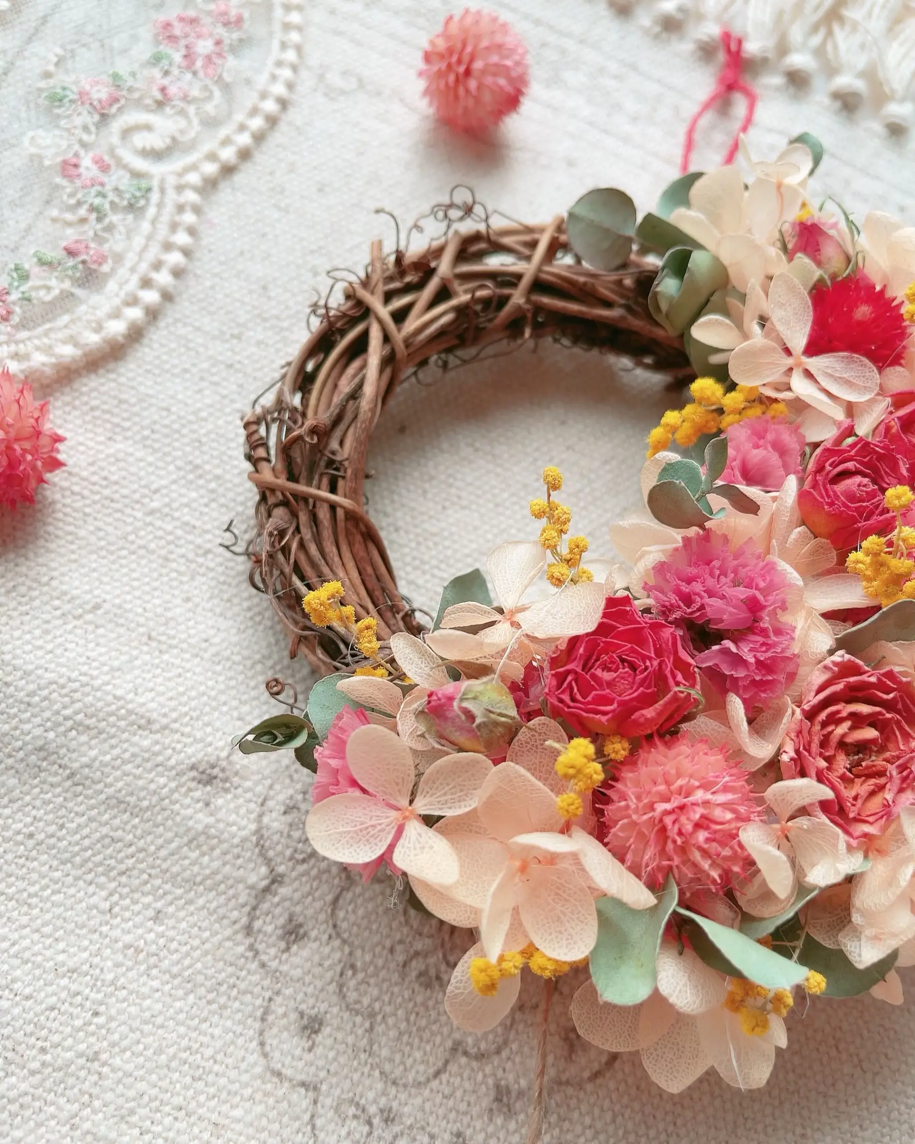 🍓苺のピンクリース🍓もぎたて春を感じるお花たち🌷🌸 | ❋chinami❋が  