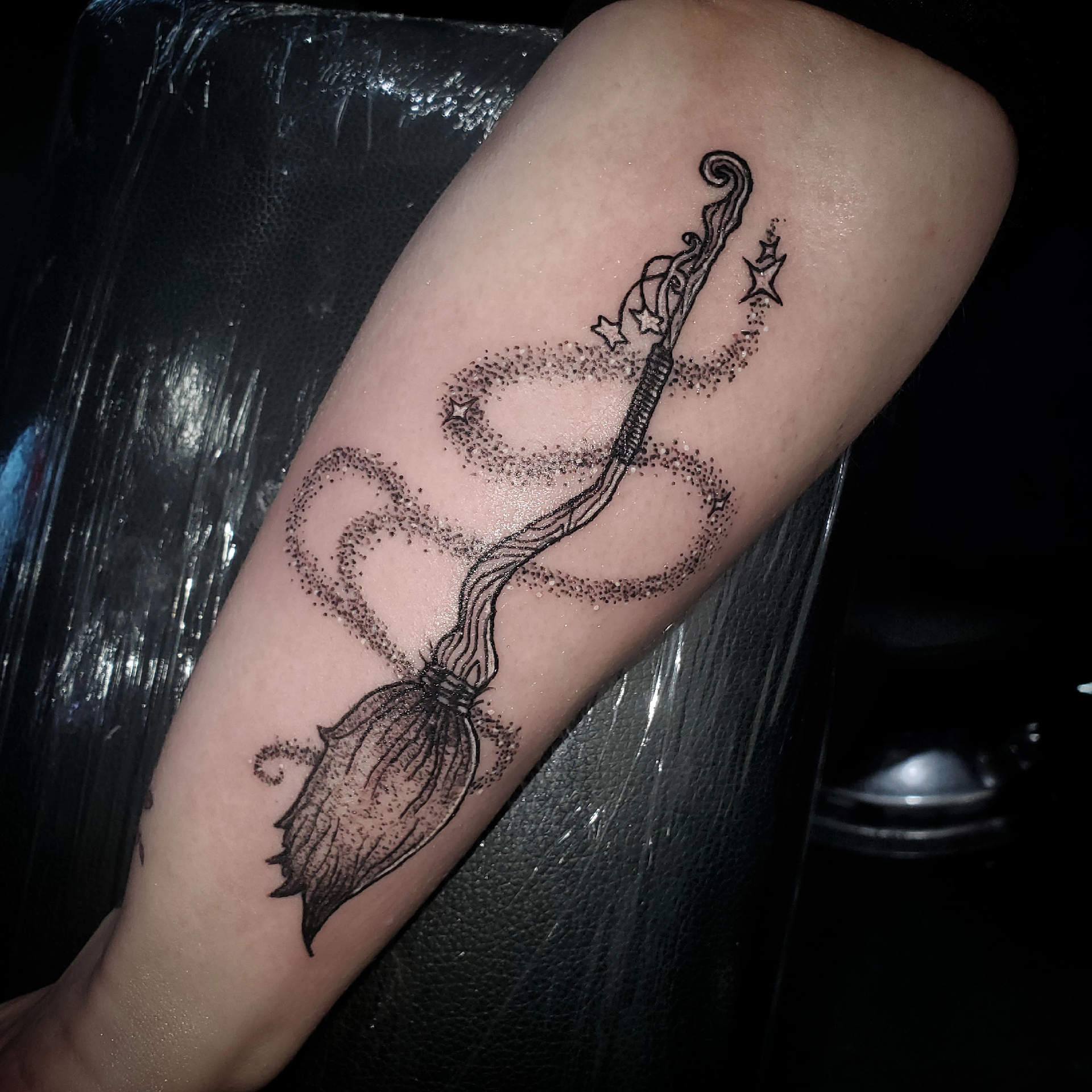 Bacchetta di Hermione Granger  Harry potter tattoos, Witch wand, Wand  tattoo