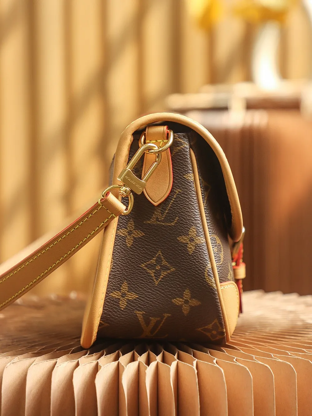 Louis Vuitton Nice Nano Unboxing & Extensive What Fit's for Travel & Every  Day Use 
