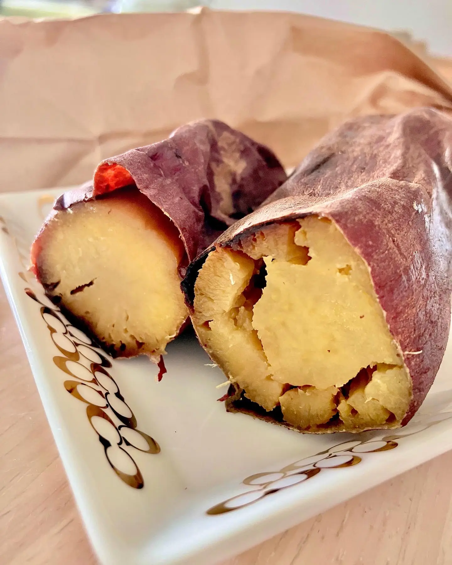 【八幡山】絶対食べてほしい！超ねっとり焼き芋&濃厚絶品ジェラート🍠🍨 | かな🐘が投稿したフォトブック | Lemon8