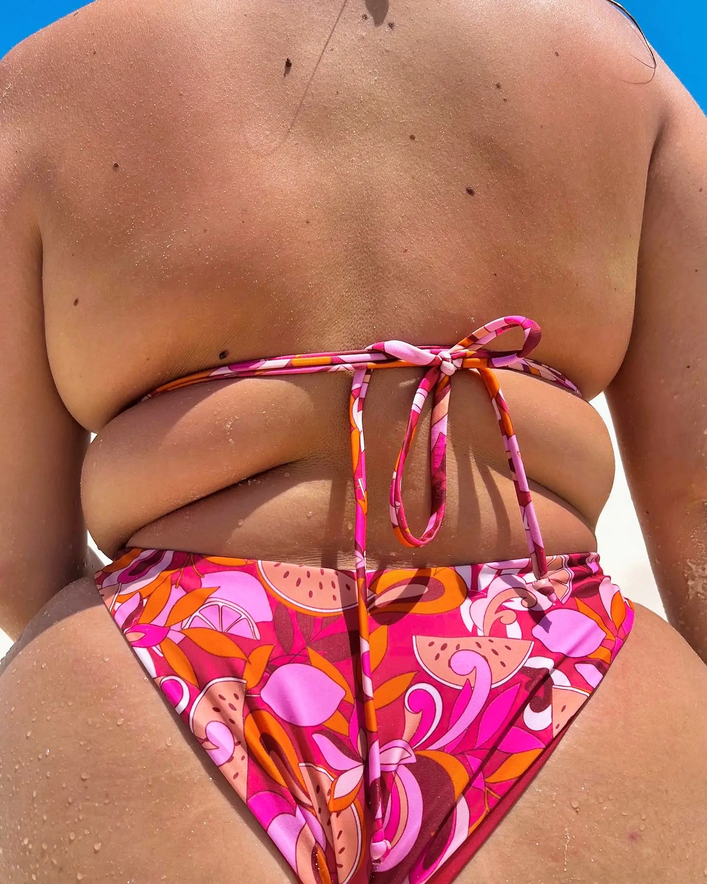 Pin by 𝒊𝒍𝒚 . ♡ on WOMEN.  Curvy body inspiration, Body positive  photography, Bikinis