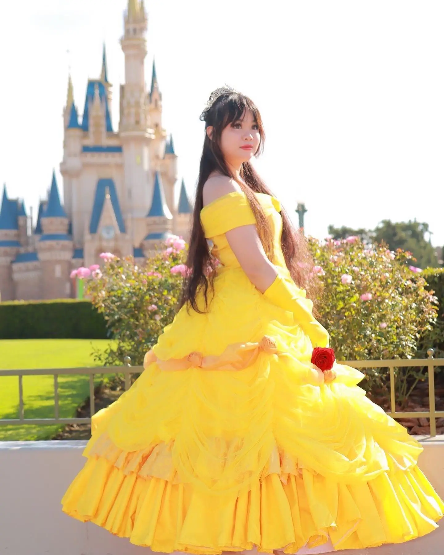 Belle🌹仮装 今年の2着目の手作りの仮装ドレス💛 | Michi🎀✨🐰🩰が投稿したフォトブック | Lemon8