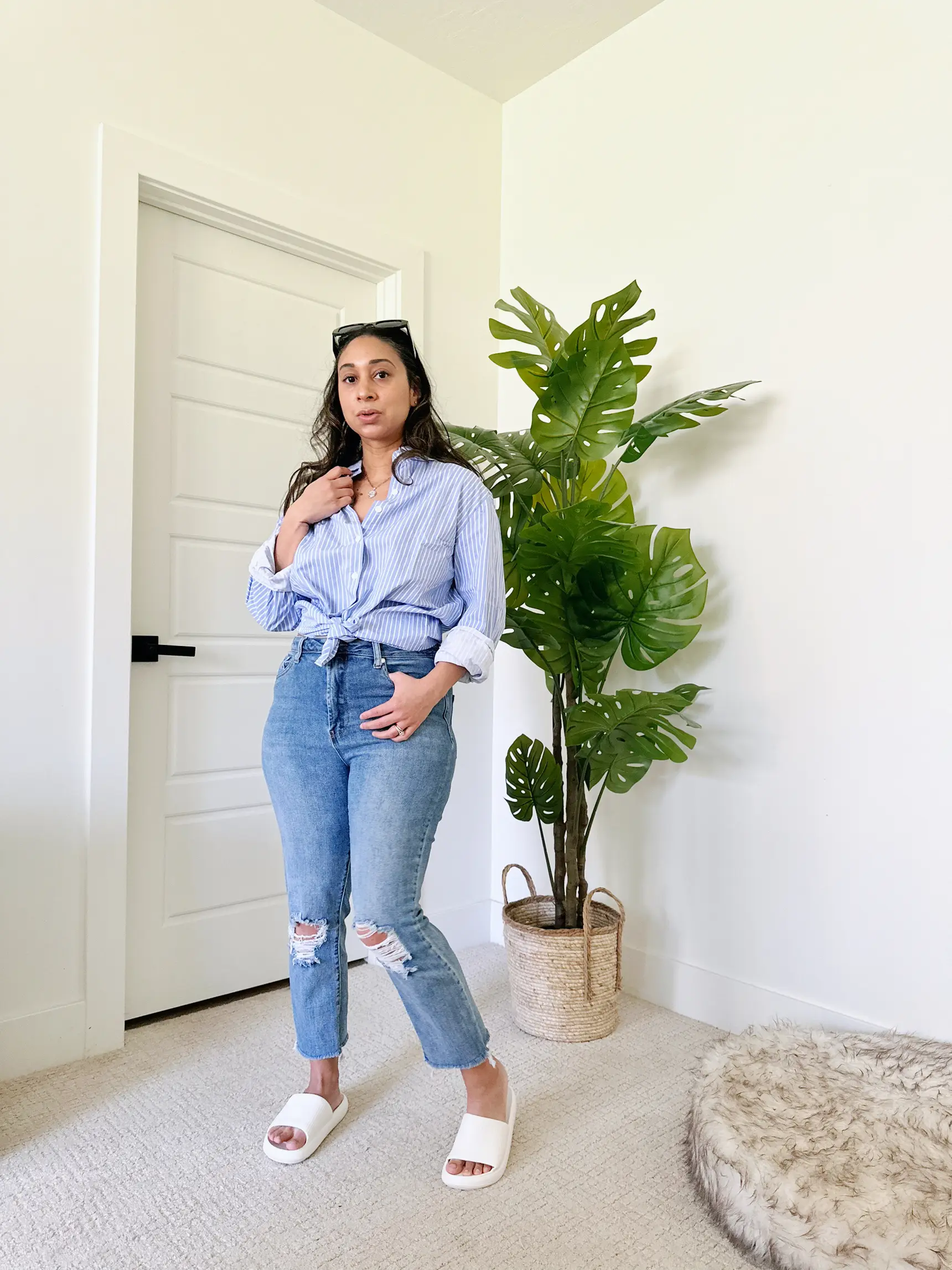 Postpartum denim try on haul!! Links are in my LTK!! #postpartumstyle