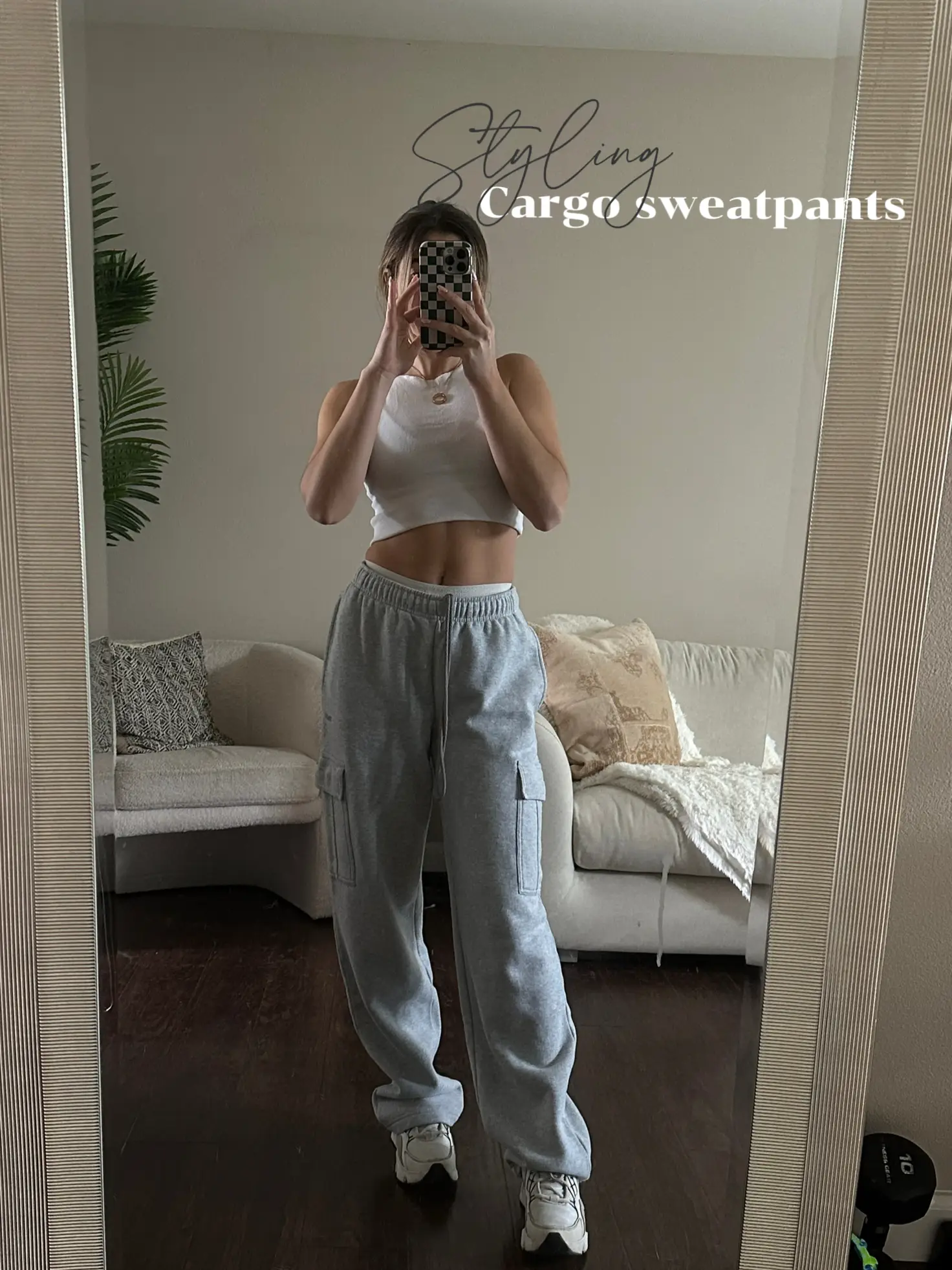 Sweatpants Outfit  Cute sweatpants outfit, Minimal style outfits