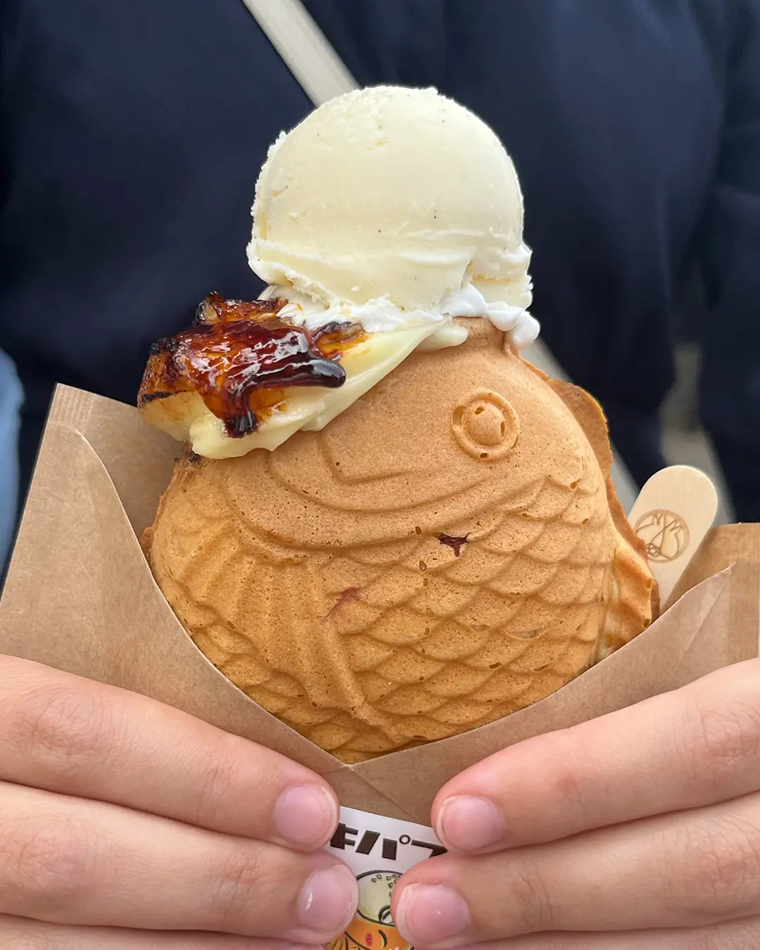 食べ歩き】出雲大社で食べ歩き！ブリュレたい焼き | もう一度食べたい旨グルメが投稿したフォトブック | Lemon8