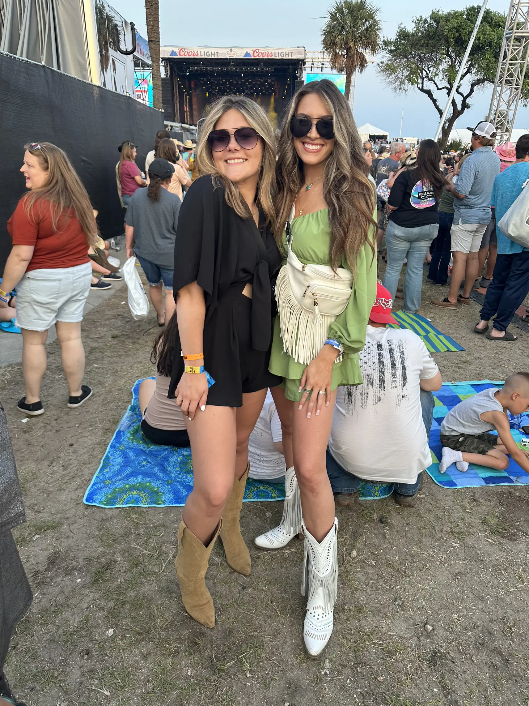20 top Best Music Festival Clothes for Carolina Country Music Fest
