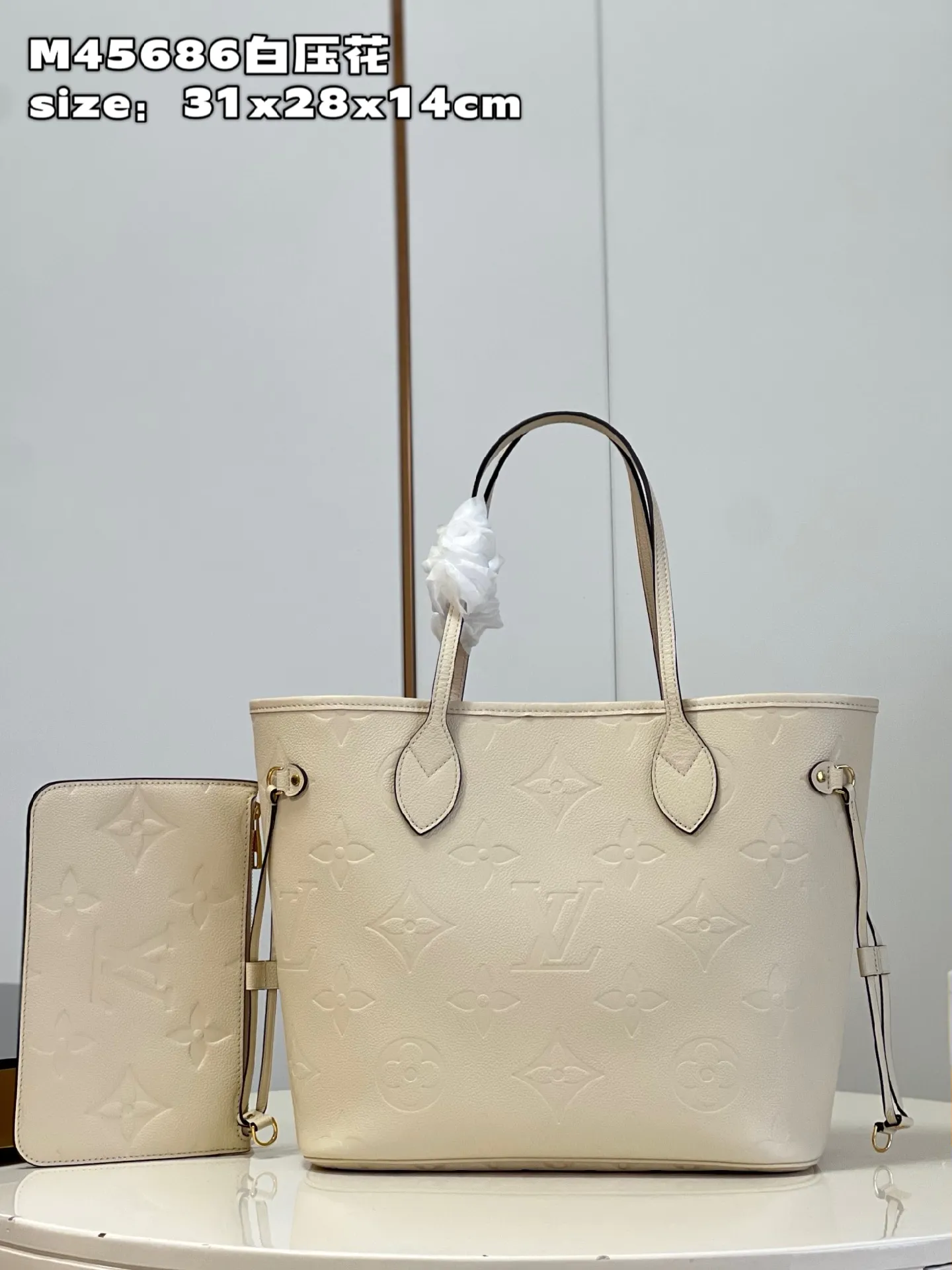 Louis Vuitton Neverfull MM: Epi vs Mono / Leather Comparison #lvneverfull  #louisvuittonneverfull 