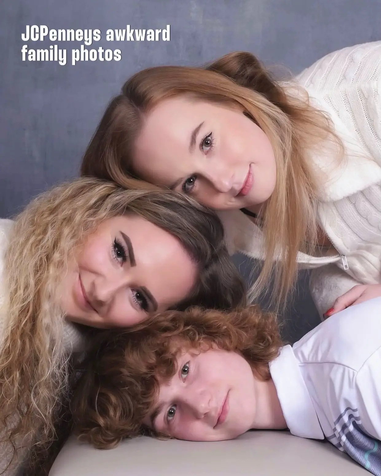 Family Photo Gallery - JCPenney Portraits  Family portrait poses,  Photography poses family, Jcpenney portraits