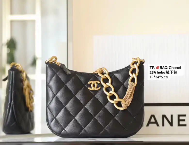 Tas Chanel Gabrielle Hobo Bag 2Way Shoulder Black