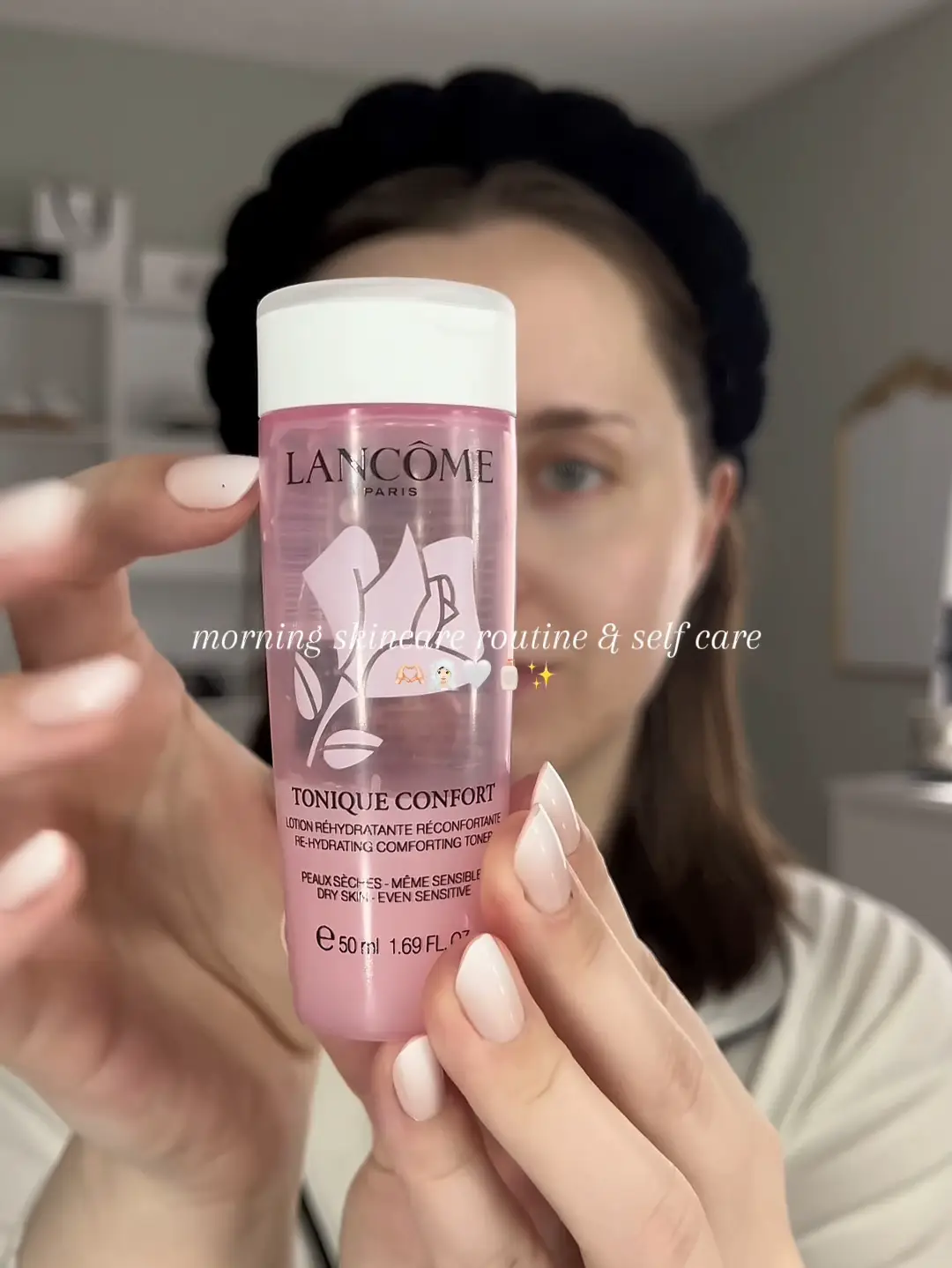 Asmr Morning Skincare Routine 🧖🏻‍♀️🧴🌸 Video Published By Alexandra Lemon8 7075
