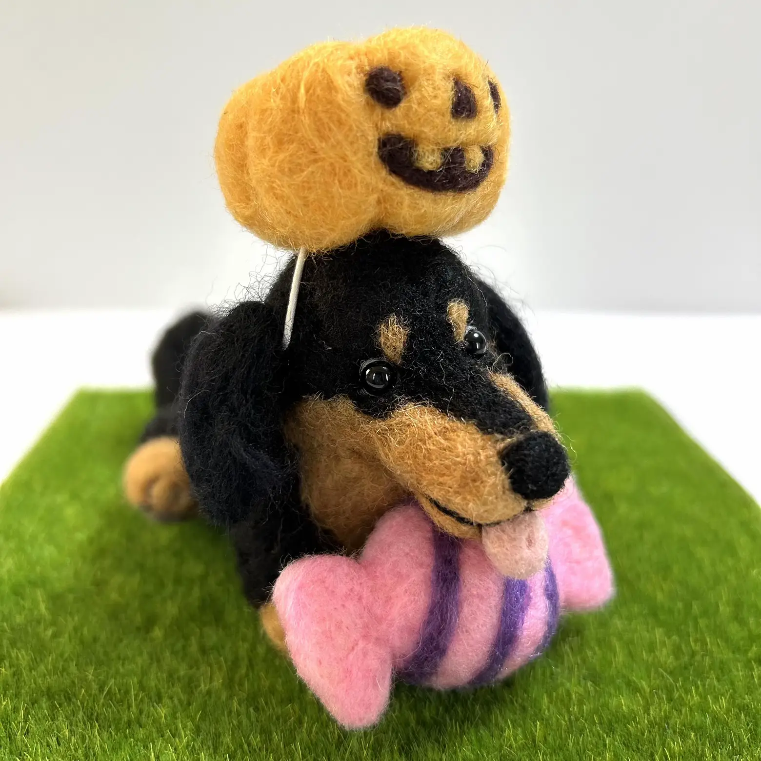 オーダー受付中❤️羊毛フェルト 怖いコスプレパグちゃん 羊毛フェルト