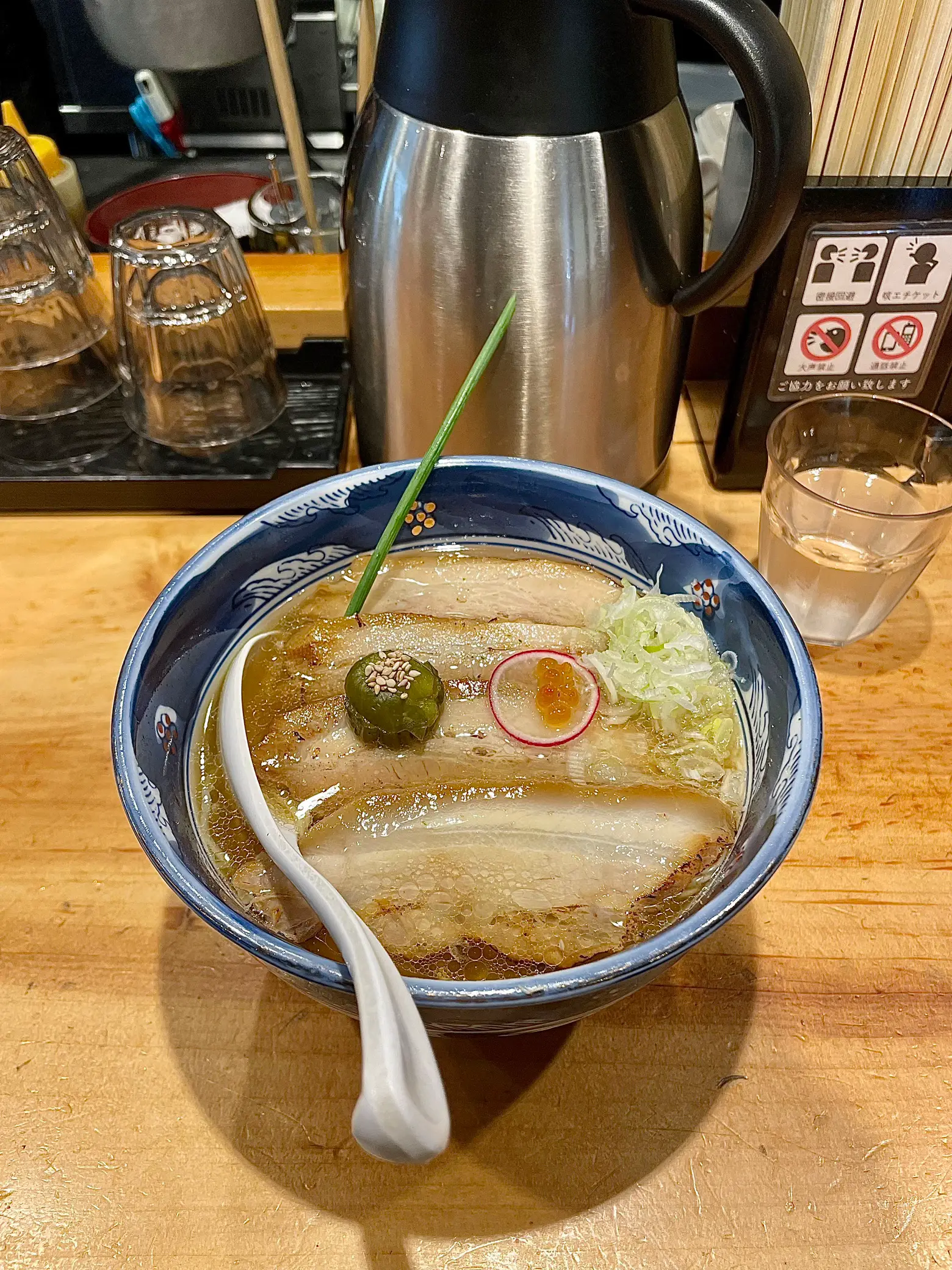 透明豚骨】赤坂見附で人気の豚骨清湯ラーメンが美味しかった話