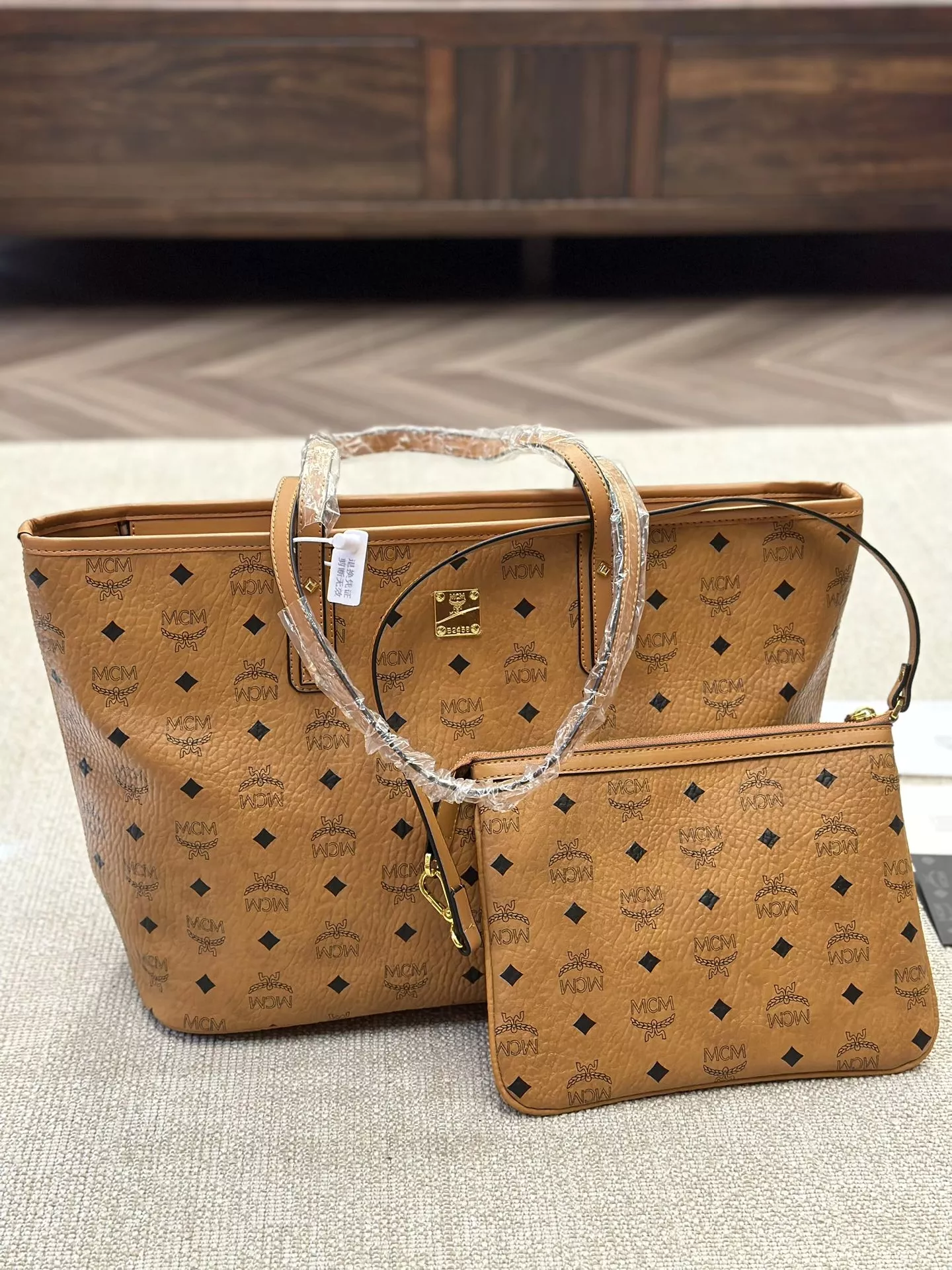 ☆高級感あるケース☆MCM トートバッグ、ママバッグです、 | Juliaが