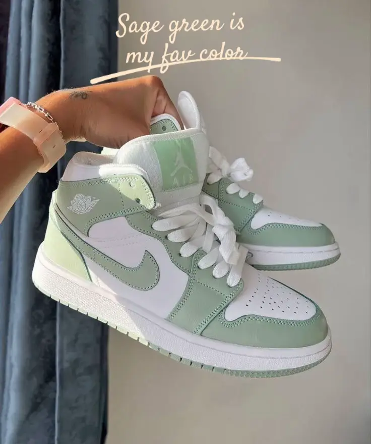 Mint color nike shoes clearance