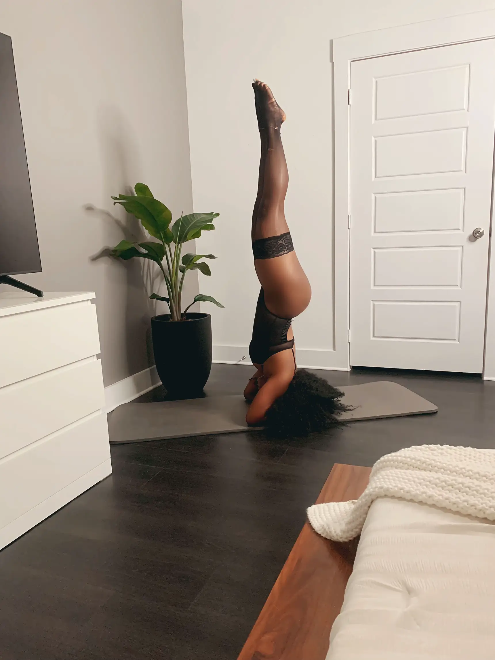 Morning stretch 🧘🏾‍♀️✨️, pilates yoga fitness fitgirl aesthetic wellness  lifestyle vision board