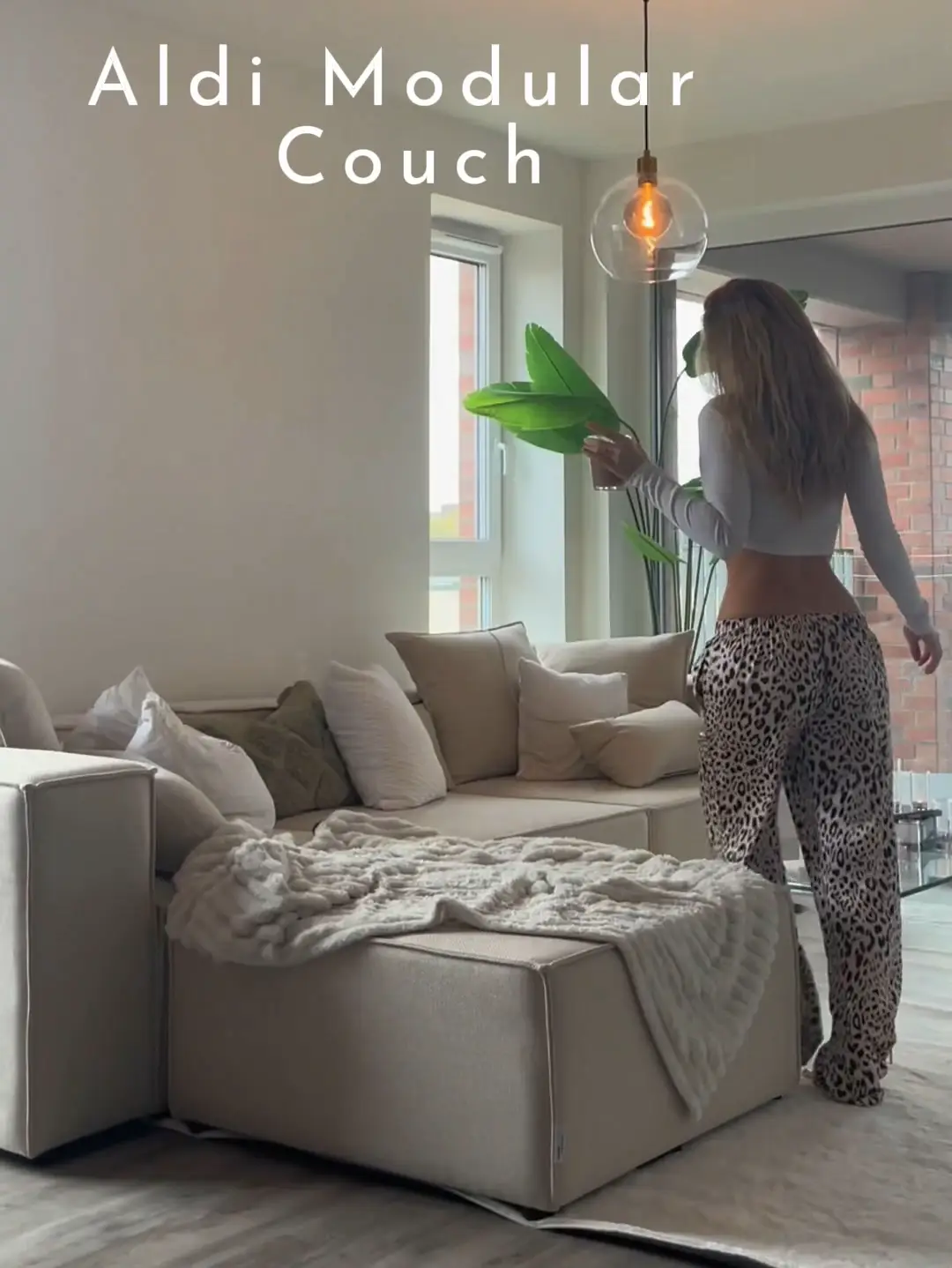 Aldi modular couch วิดีโอที่เผยแพร่โดย Ourboujeehome Lemon8
