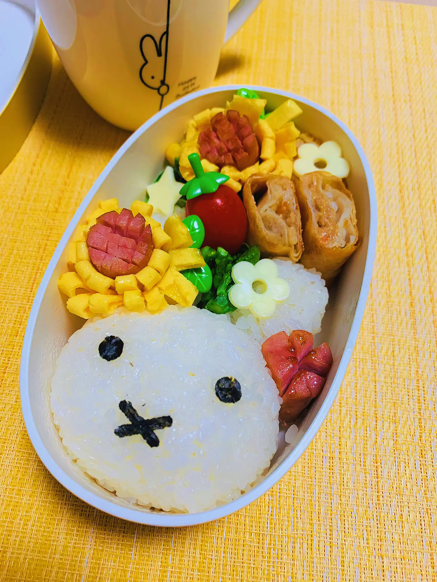 Tomagotchi Bento  Kawaii bento, Cute bento boxes, Japanese food art