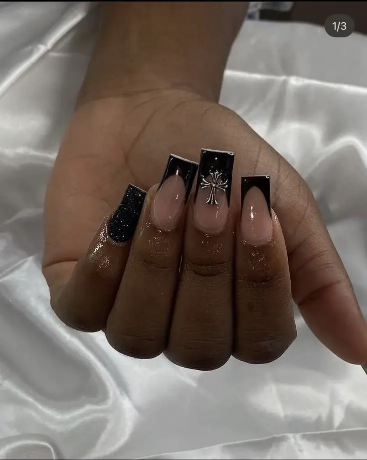 luminary w/ chrome and rhinestones. my nail girl slays and she's only been  doing nails for like 6ish months?! : r/Nails