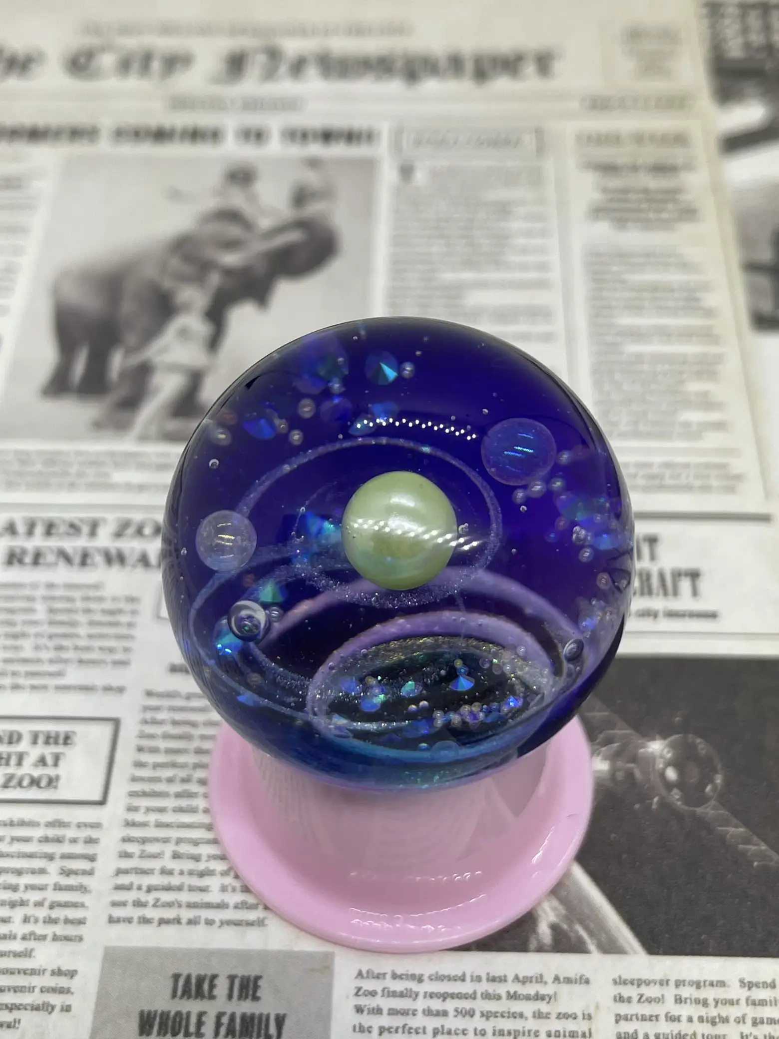 宇宙玉レジン?小さな空間に宇宙を閉じ込めてみました? | HARUが投稿 