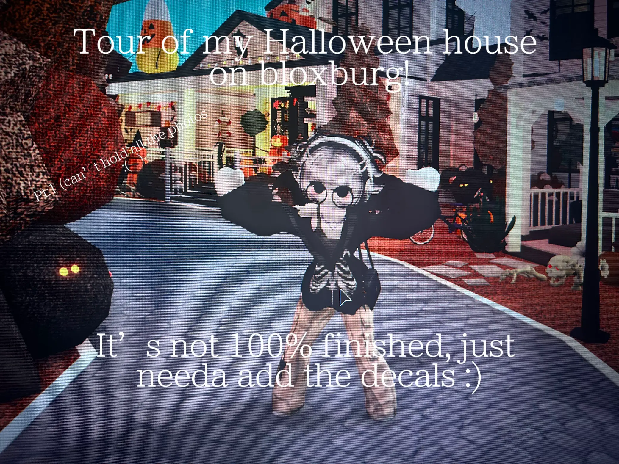 Decorating my Family House for HALLOWEEN! *UPDATE* Roblox Bloxburg 