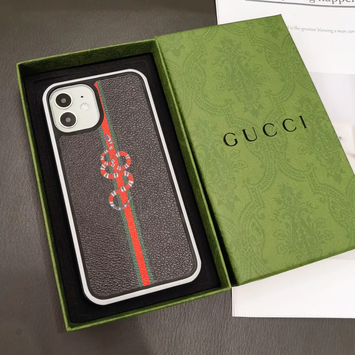 GUCCI #iPhoneケース | 多田 有香が投稿したフォトブック | Lemon8