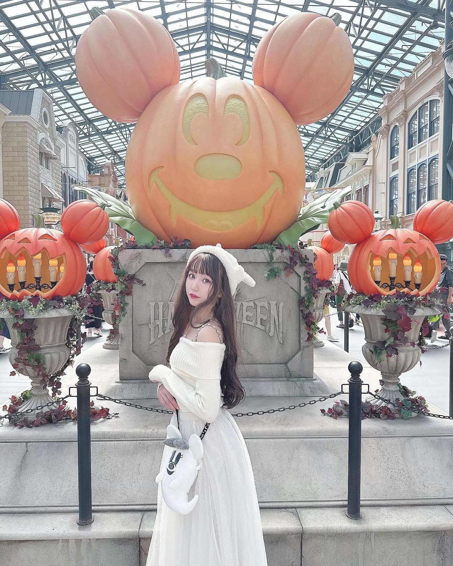 ディズニーハロウィン🎃フォトスポット&新作グッズ | Naoが投稿した