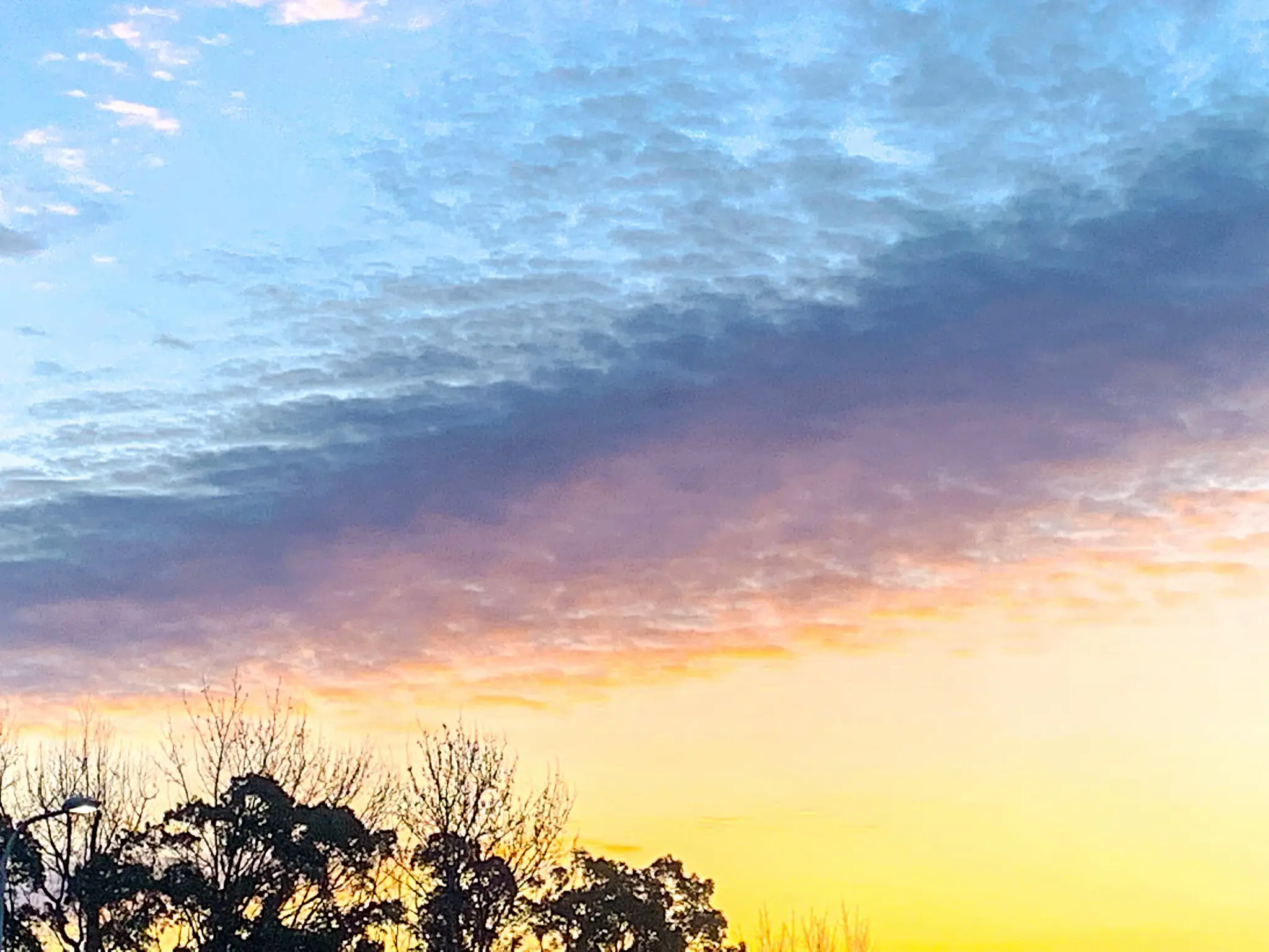 空】青空と夕焼け | 旅好きの流浪人が投稿したフォトブック | Lemon8