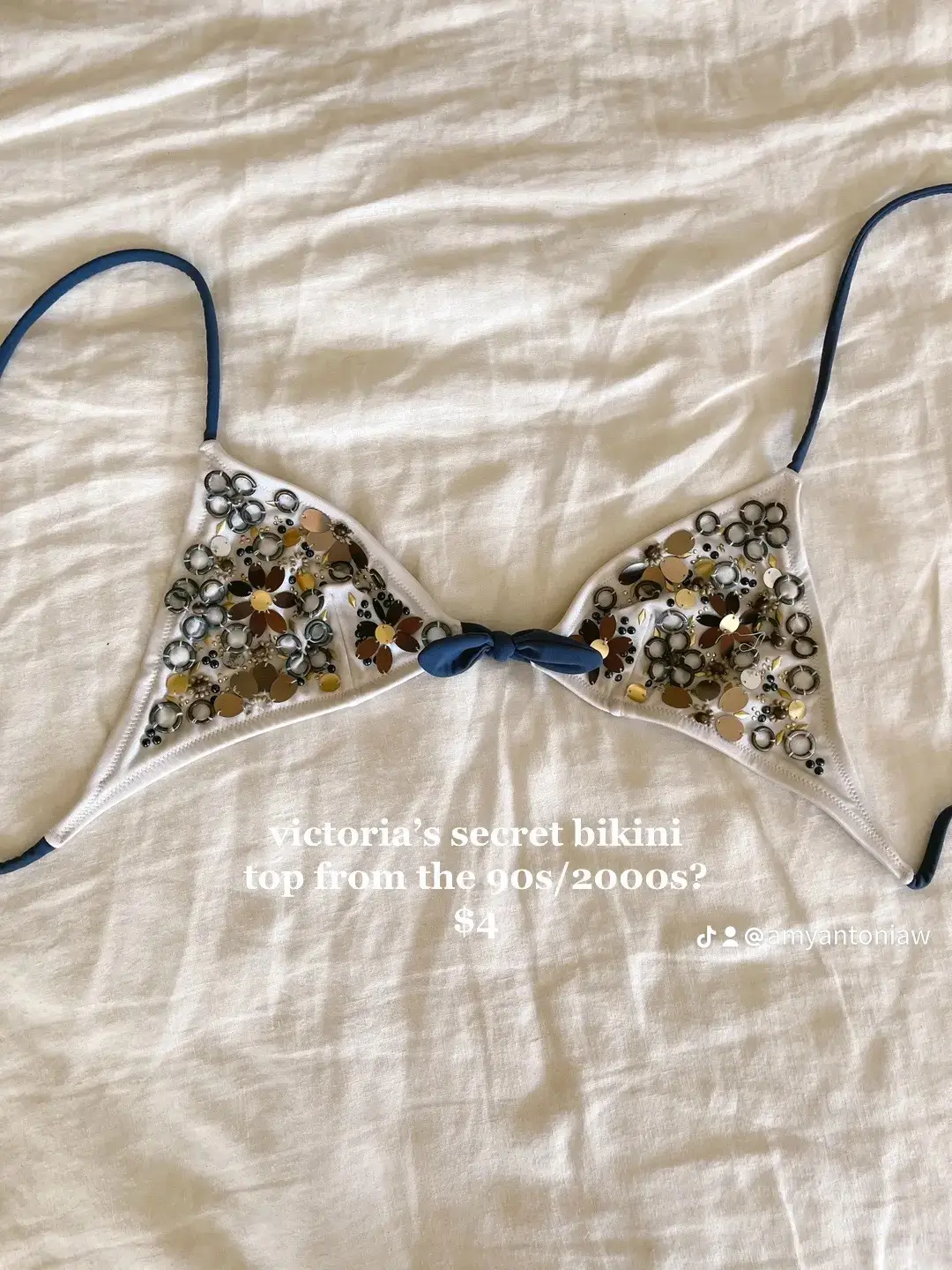  A bikini top from the 90s/2000s with a price of $4.