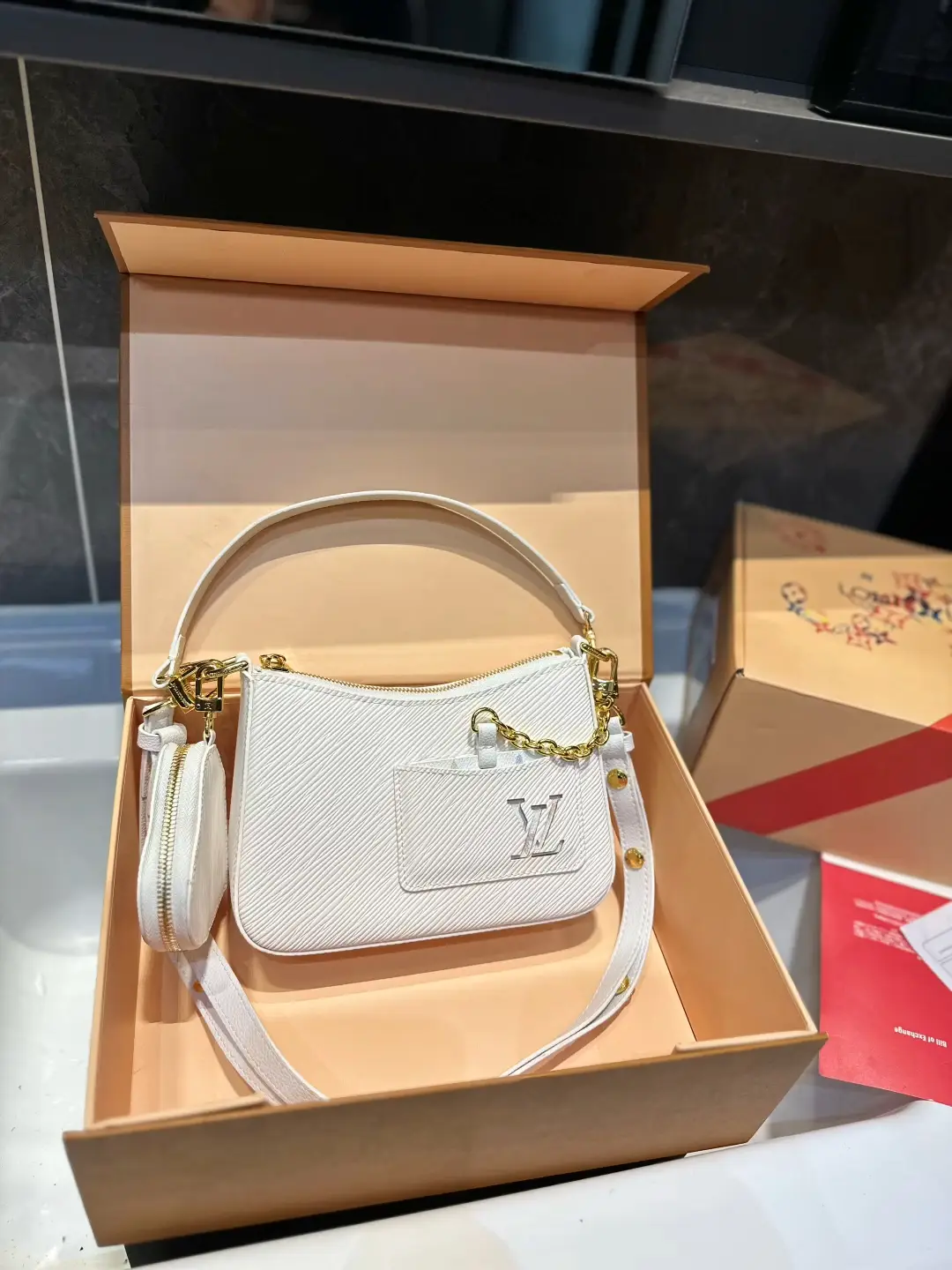 非常に入手困難❗【日本完売コレクション品 ルイヴィトン バンドー 