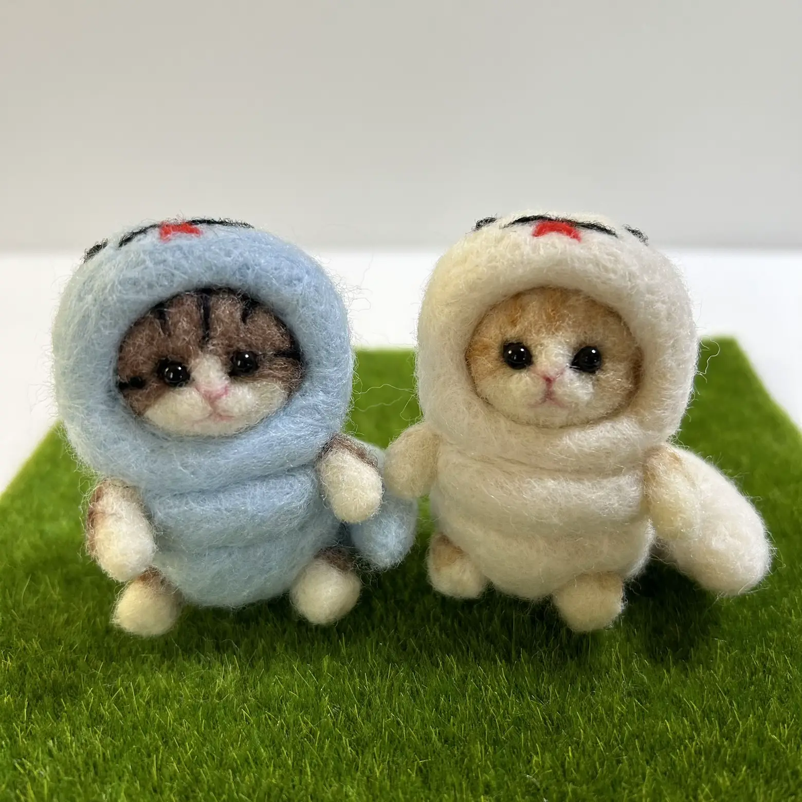 ぐでねこちゃんチャーム　チューリップとてんとう虫 ぐでねこちゃんチャームチューリップとてんとう虫