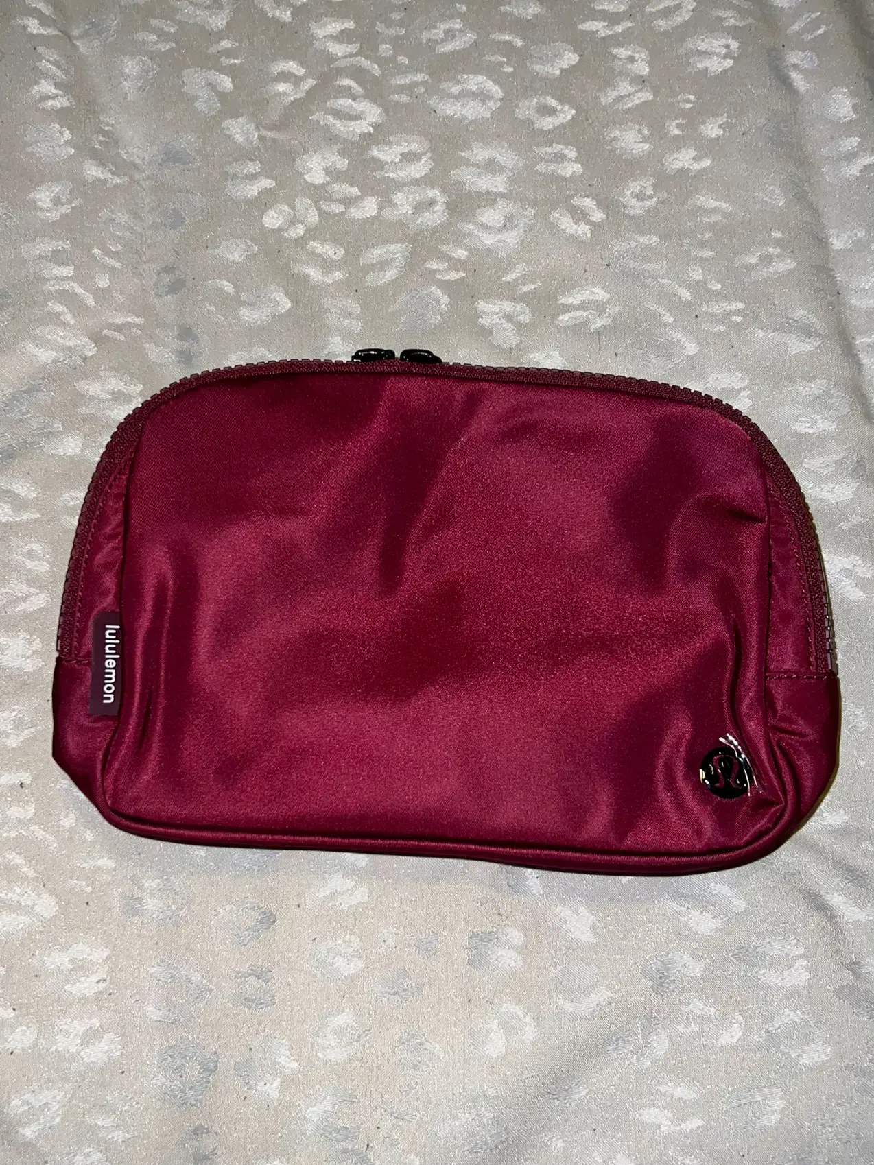 Lululemon Dual Pouch Wristlet Review With Photos 2024