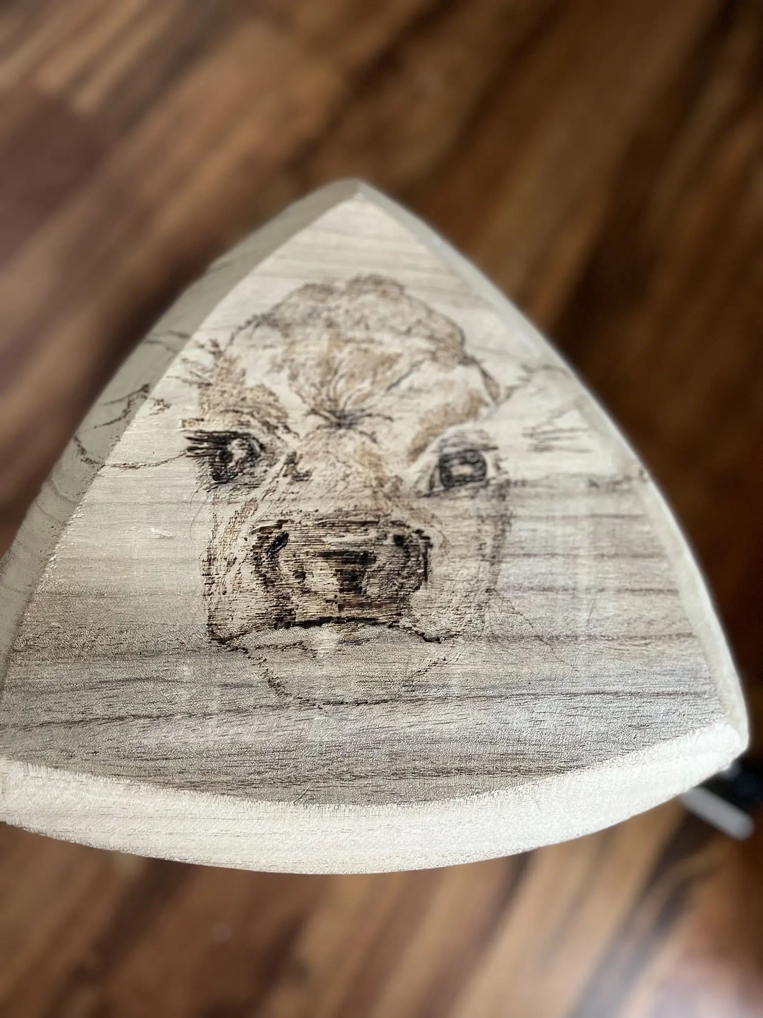 Wood burning on a Stool, Gallery posted by Gena Bzovi