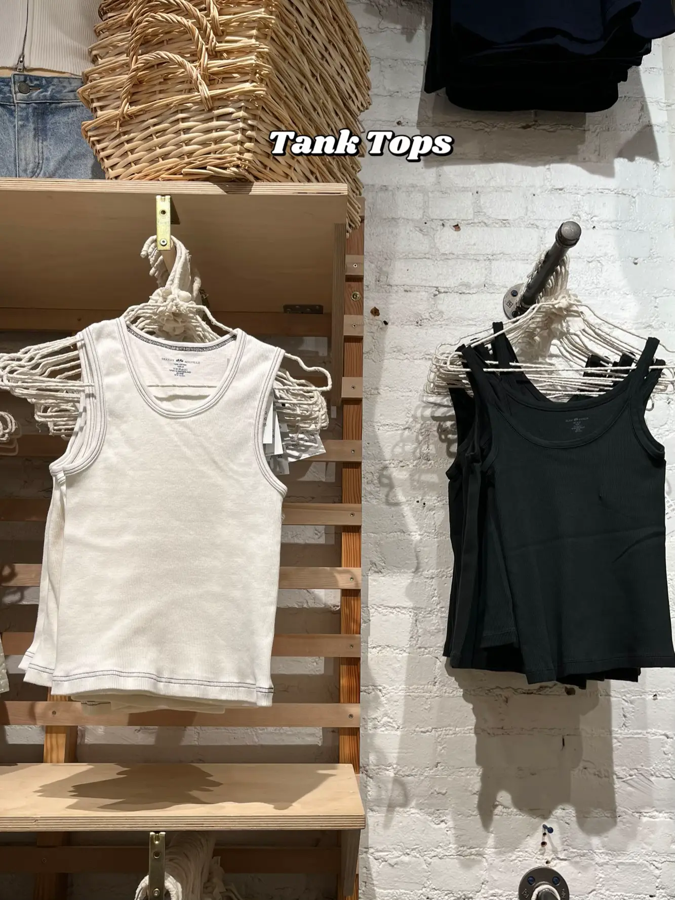 Brandy Melville - conor tank on Designer Wardrobe
