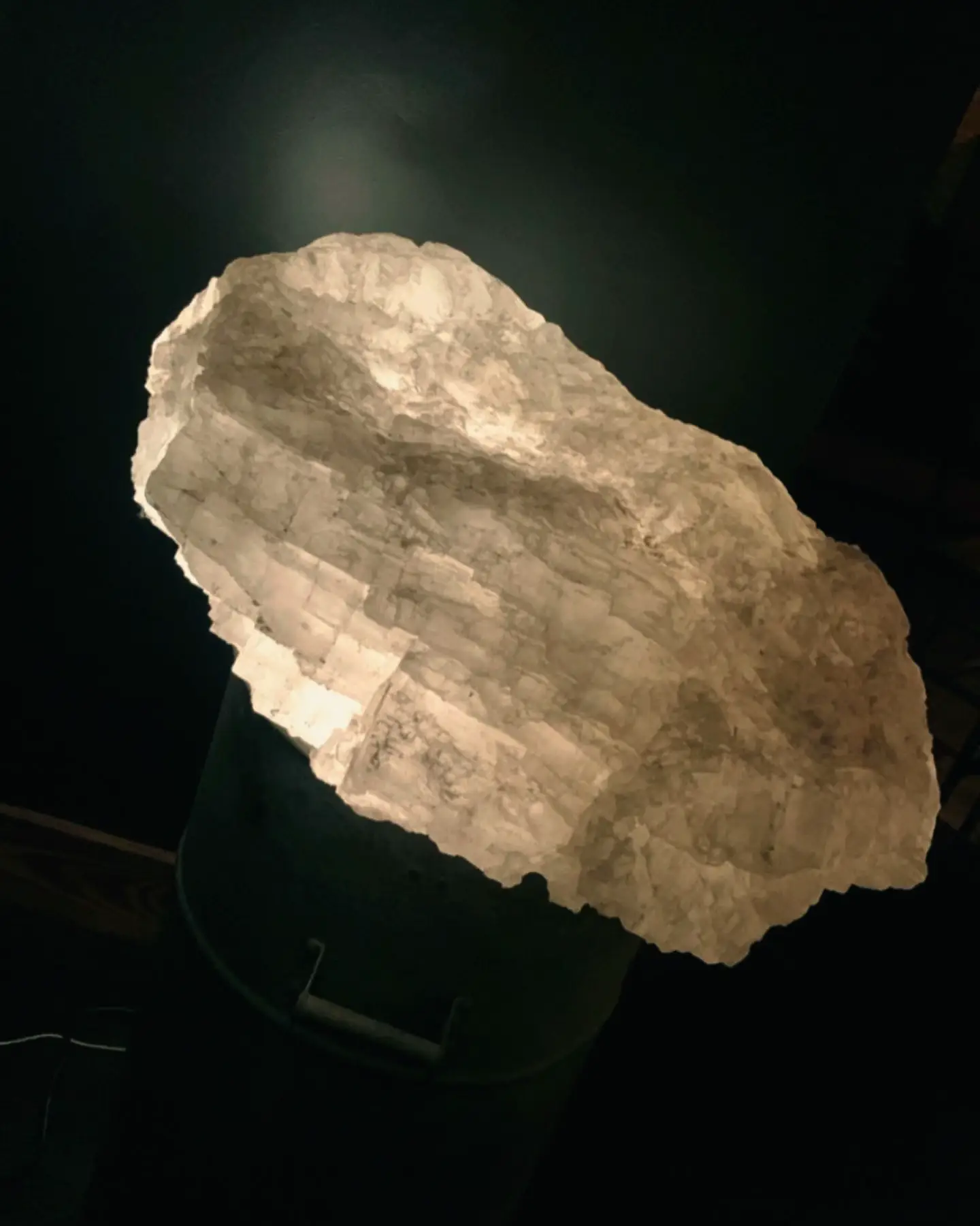 GIANT SALT LAMP AT SALT CLEVELAND 🫶 แกลเลอรีที่โพสต์โดย Jessica Jean