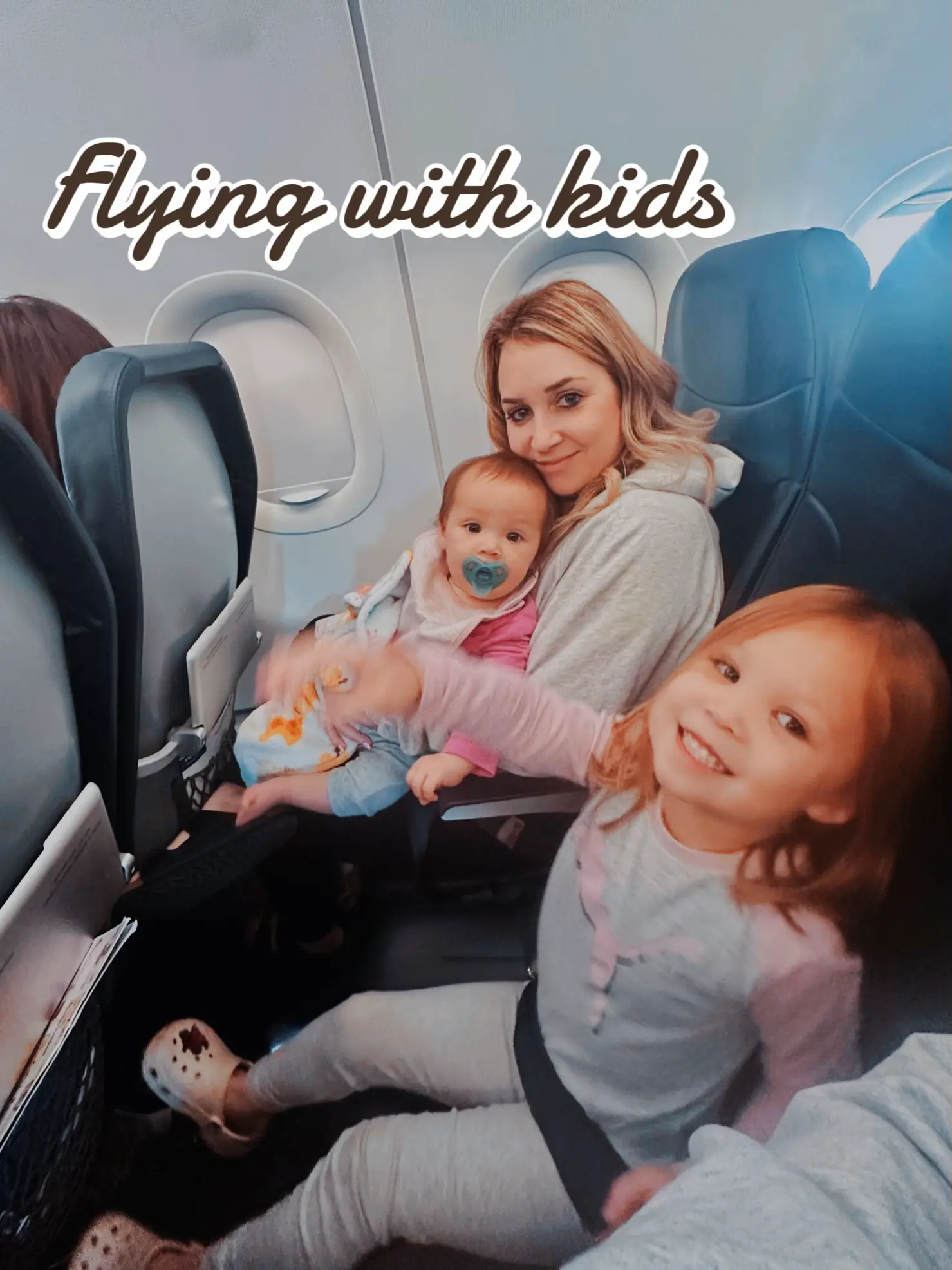 Toddler plane essentials! #toddlermom #travelingwithtoddlers  #flyingwithkids #travelwithkids 