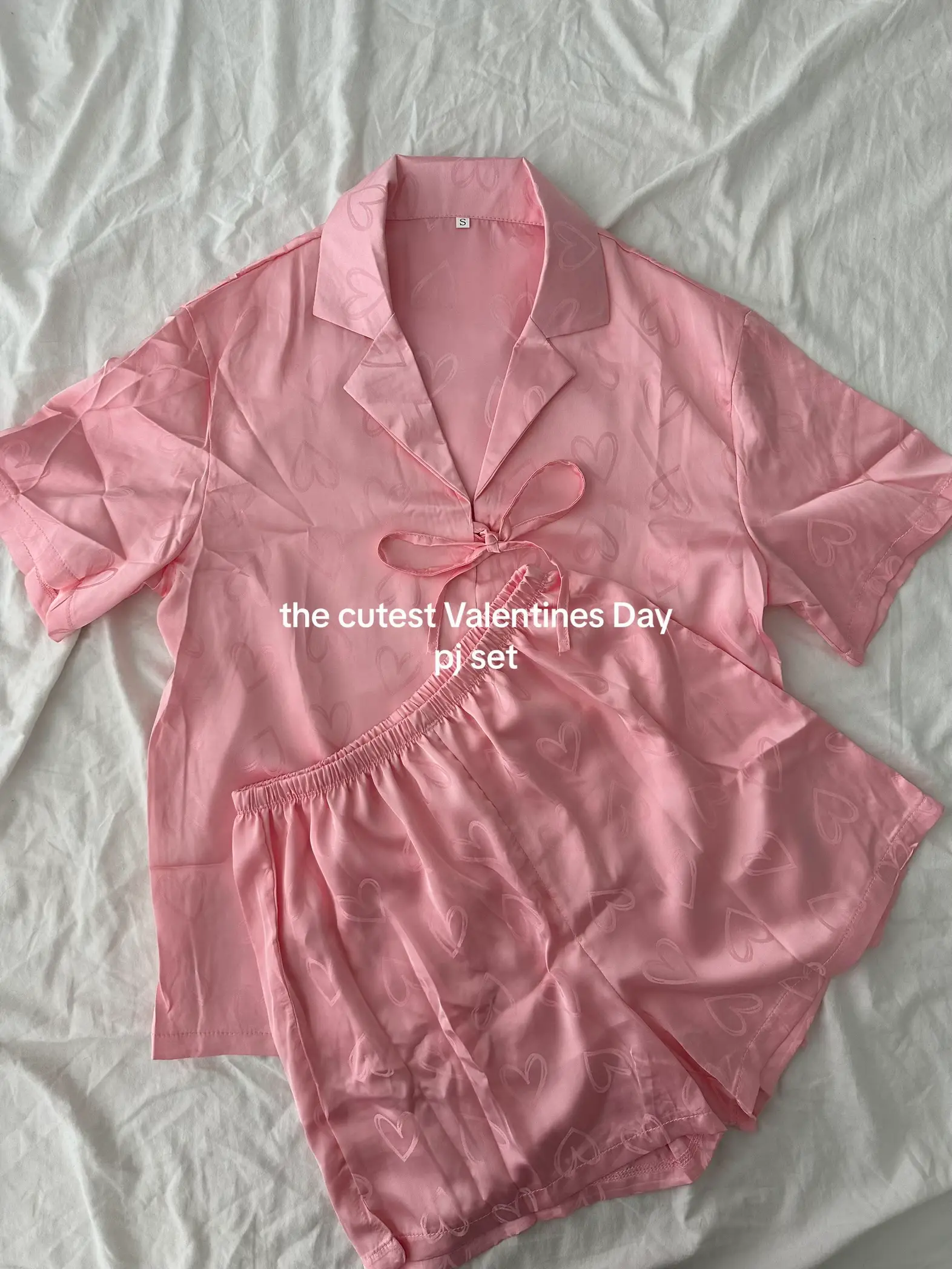 Forever 21 Women's Kiss Print Pajama Slip Dress in Vanilla/Pink Medium